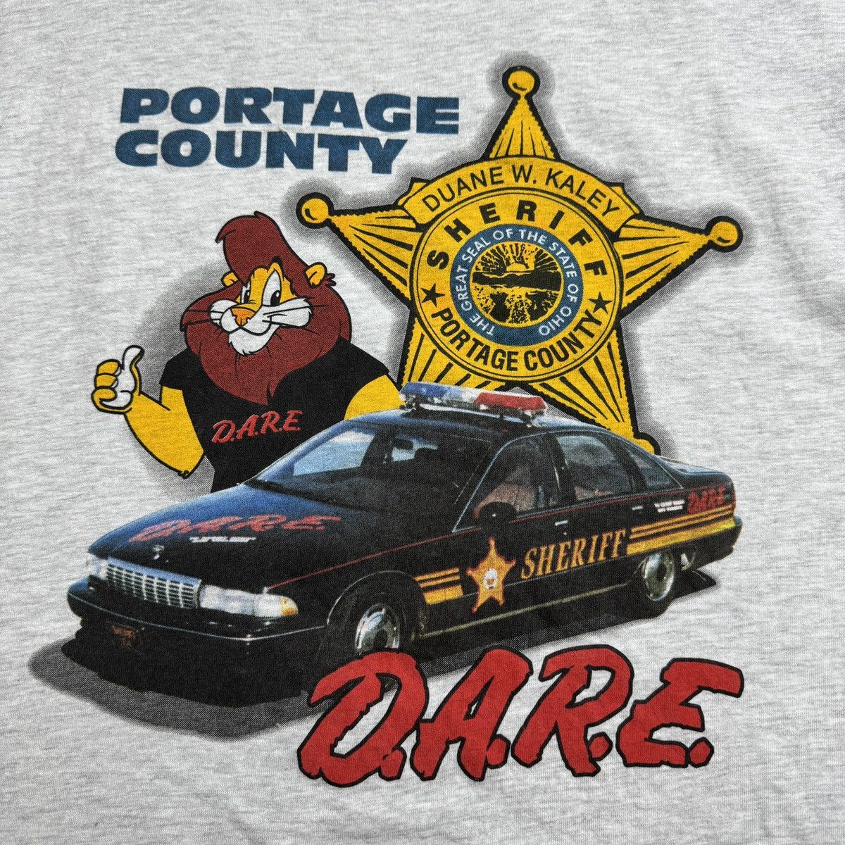 D.A.R.E 90s DARE Lion To Resist Drugs Violence Police Sheriff tee Size US M / EU 48-50 / 2 - 3 Thumbnail