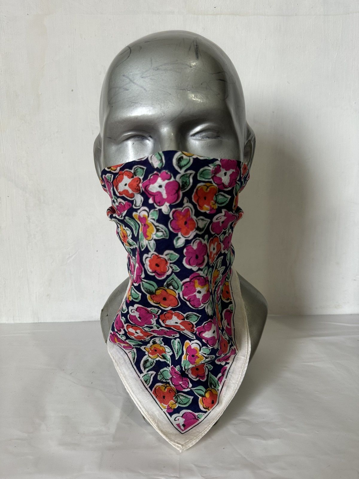 Givenchy × Vintage Vintage Givenchy Handkerchief/ Neckerchief/ Bandana Size ONE SIZE - 10 Thumbnail