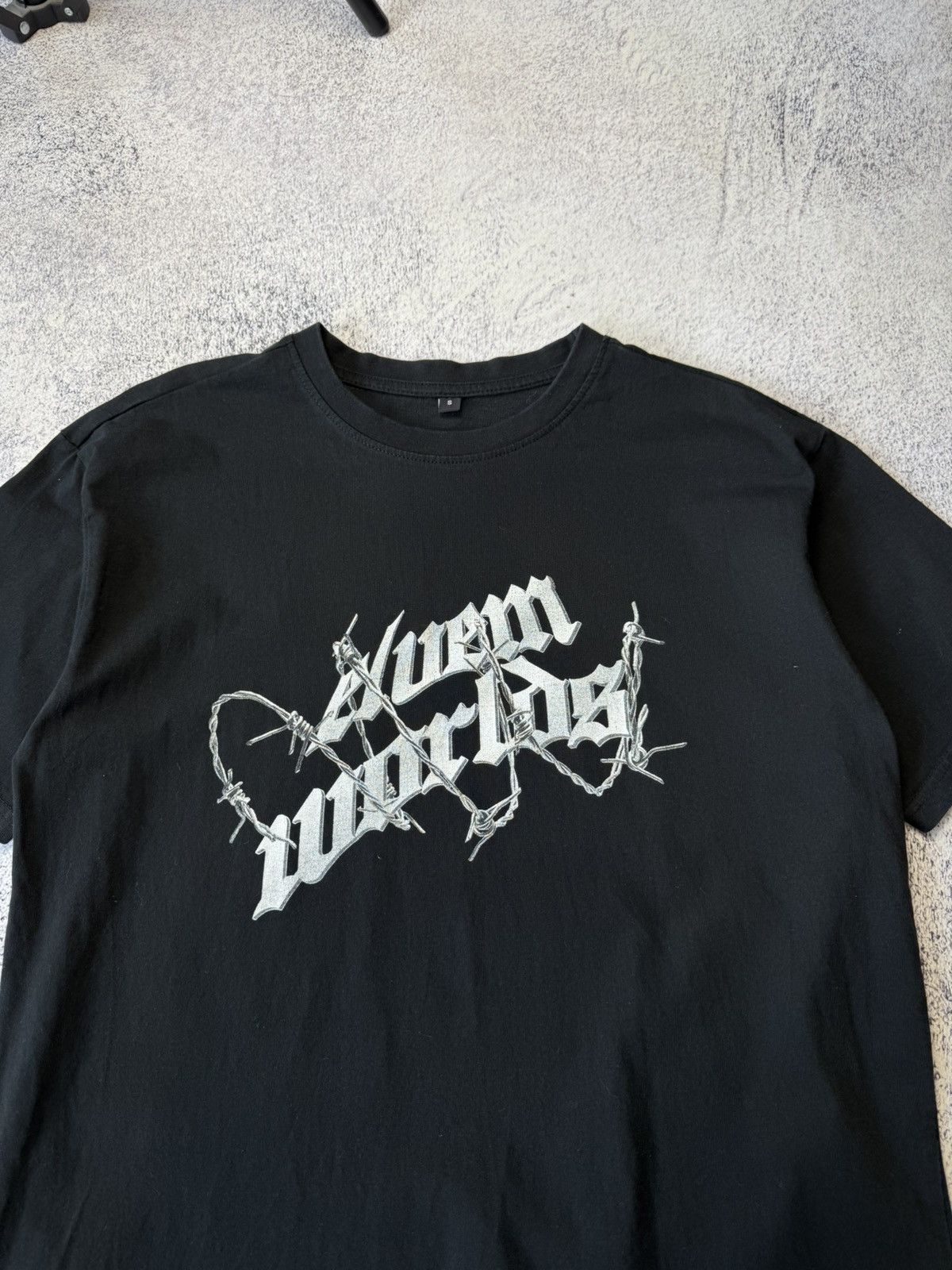 Vintage Vintage Eluem Luorlos T Shirt Y2K Size US S / EU 44-46 / 1 - 5 Thumbnail