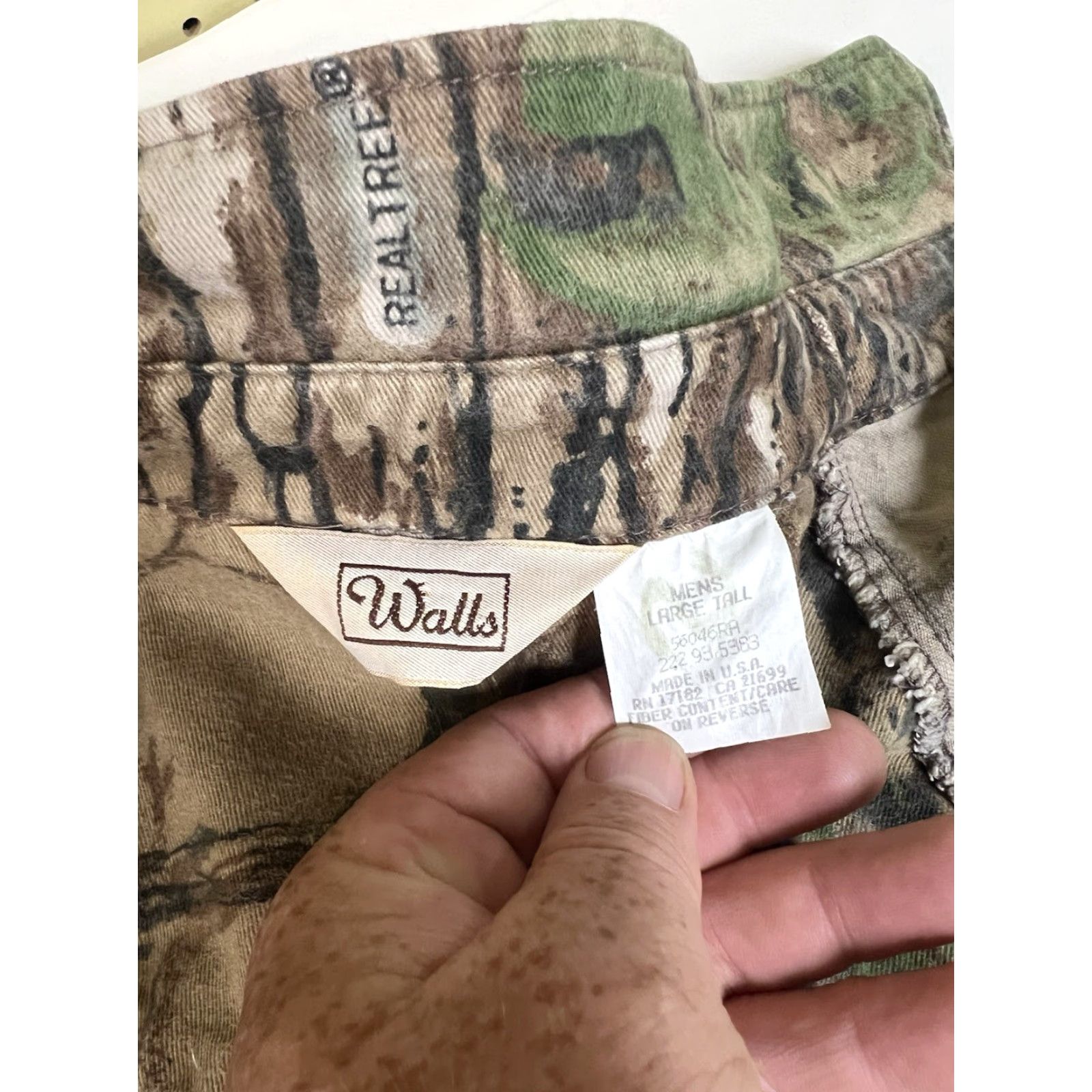 Realtree VINTAGE Realtree Shirt Mens LT Big & Tall Button-Up Camouflage Pockets Long Sleeve Collared Button-Down Size US L / EU 52-54 / 3 - 3 Thumbnail