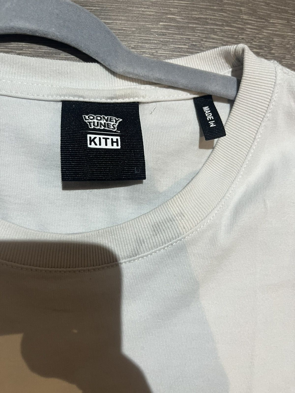 Kith Kith x looney tunes tee Size US L / EU 52-54 / 3 - 4 Thumbnail
