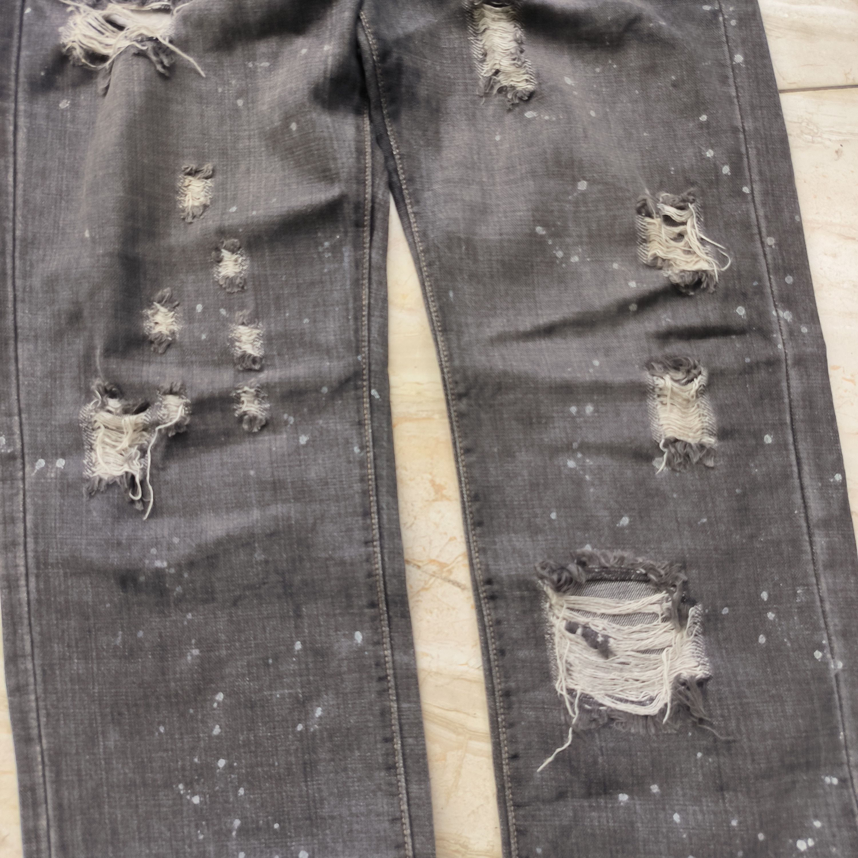 Japanese Brand Vintage 2000s Back Rush Japan Splatter Distressed Jeans Size US 34 / EU 50 - 2 Thumbnail