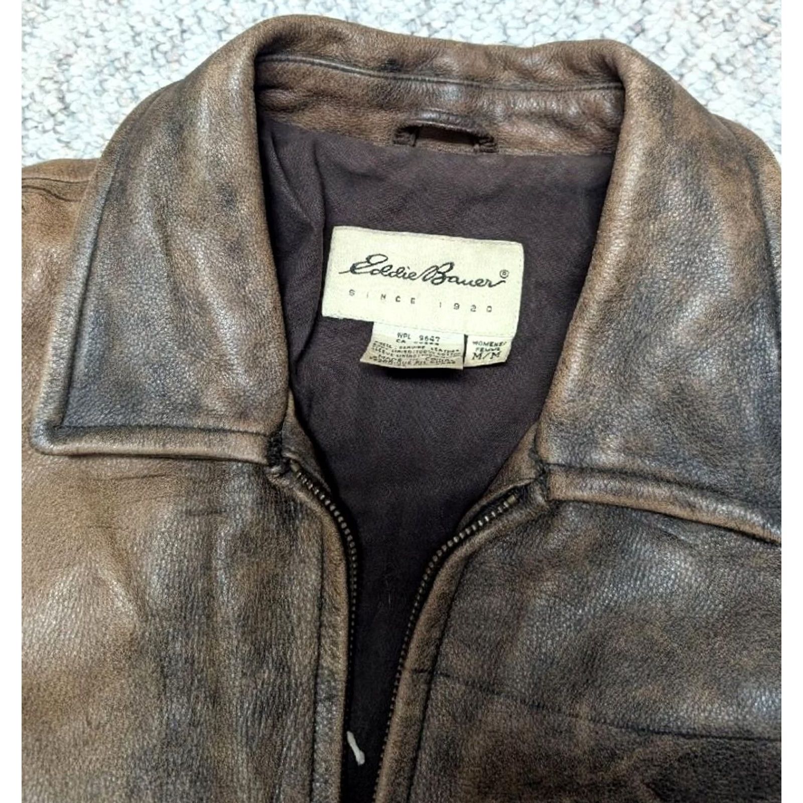 Eddie Bauer VINTAGE Eddie Bauer Motorcycle Jacket Womens M Brown Leather Patina 1990s Distressed Vintage Patina Leather Jacket Womens M Size M / US 6-8 / IT 42-44 - 7 Thumbnail