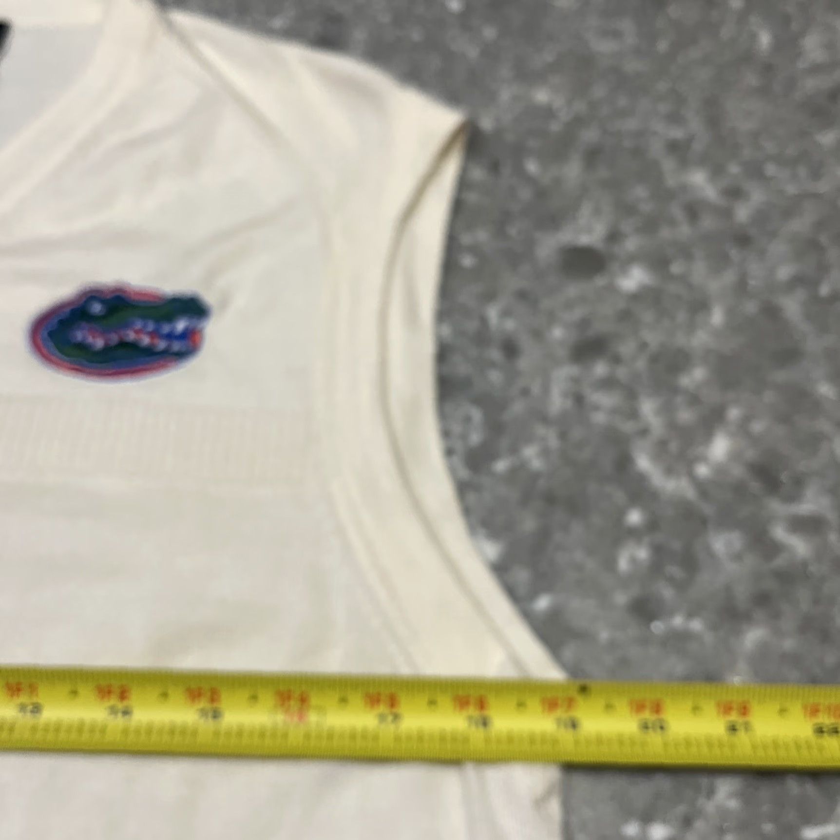 Nike VINTAGE Nike Florida Gators Sweater Vest Wool S Cream Mens Size US S / EU 44-46 / 1 - 5 Thumbnail