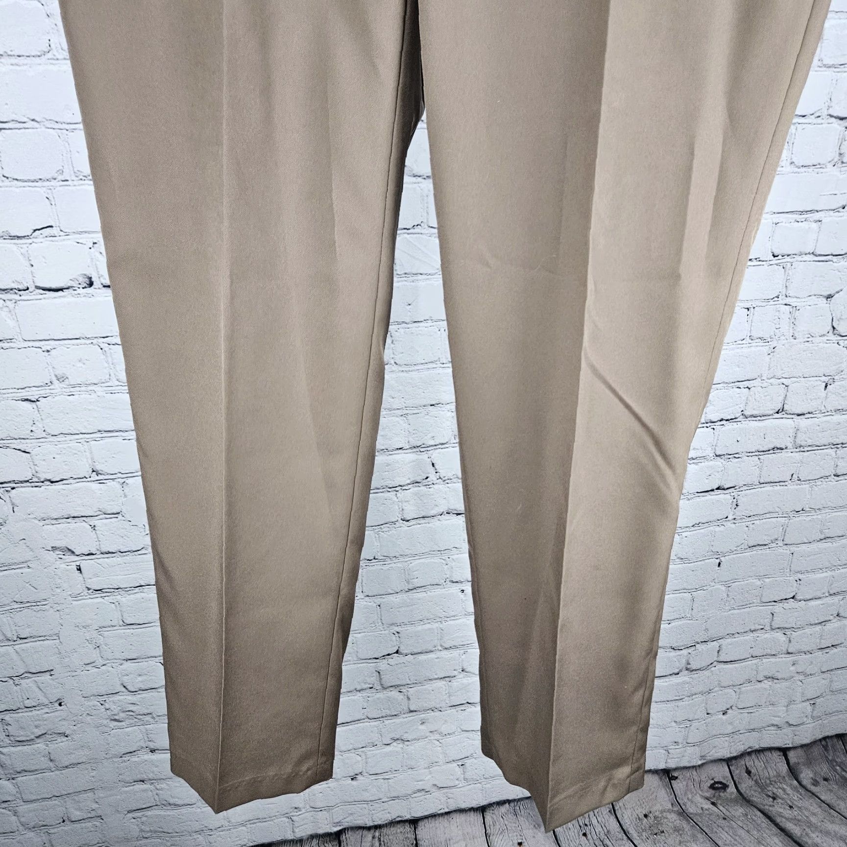 Jos. A. Bank Jos A Bank Brown Traveler Pants Tailored Fit Flat Front Straight Leg Dress 32x30 Size US 32 / EU 48 - 5 Thumbnail