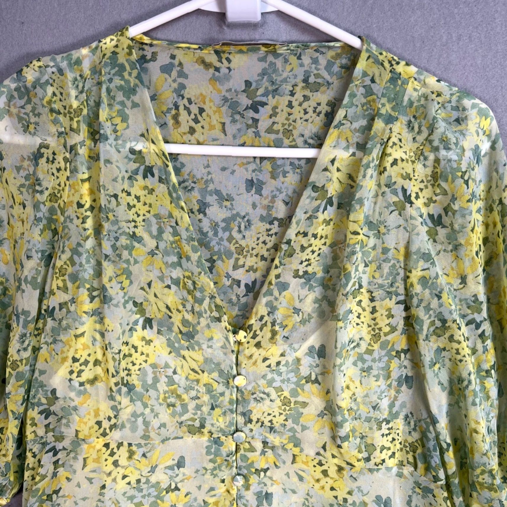 Mango Mango Premium Floral Maxi Dress V-Neck Puff Sleeves & Button-Up Front Size 4 Size S / US 4 / IT 40 - 5 Thumbnail