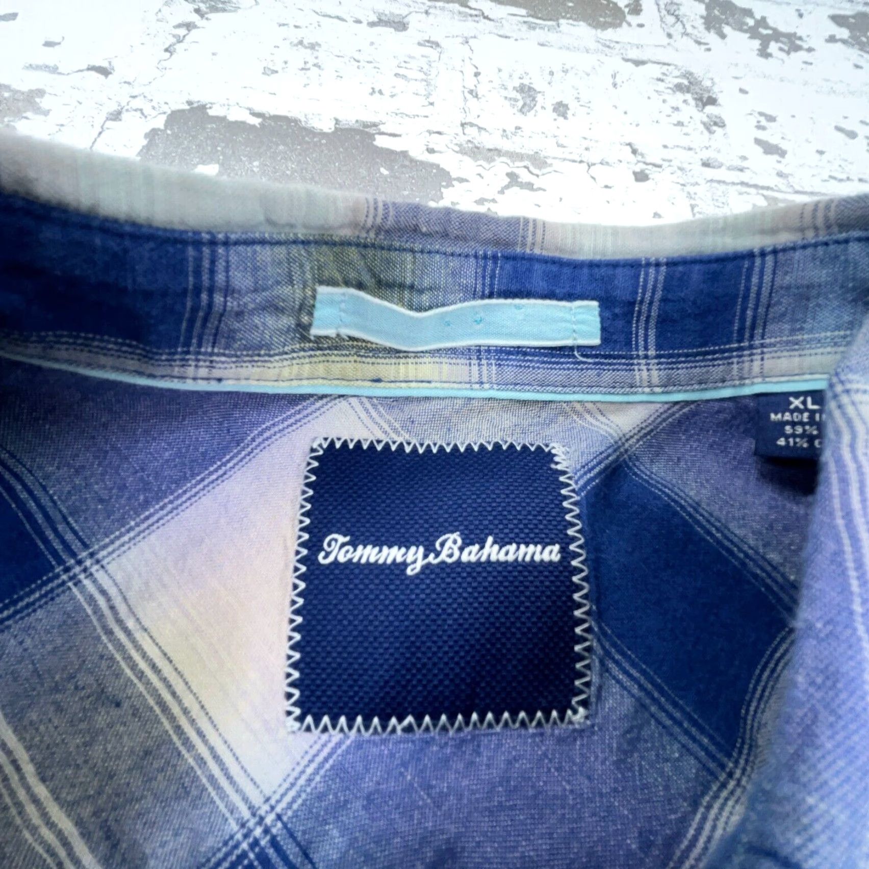 Tommy Bahama VINTAGE Tommy Bahama Men's Button-Up Shirt XL Blue Linen Hawaiian Beach Casual Size US XL / EU 56 / 4 - 4 Thumbnail