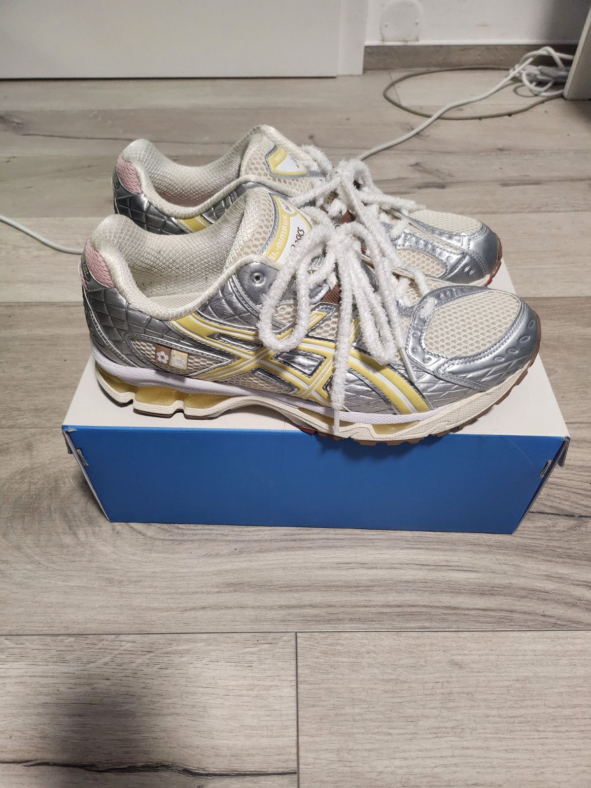 Asics ASICS Gel-Nimbus 10.1 Vandy The Pink x atmos Banana Split Size US 10 / EU 43 - 1 Thumbnail