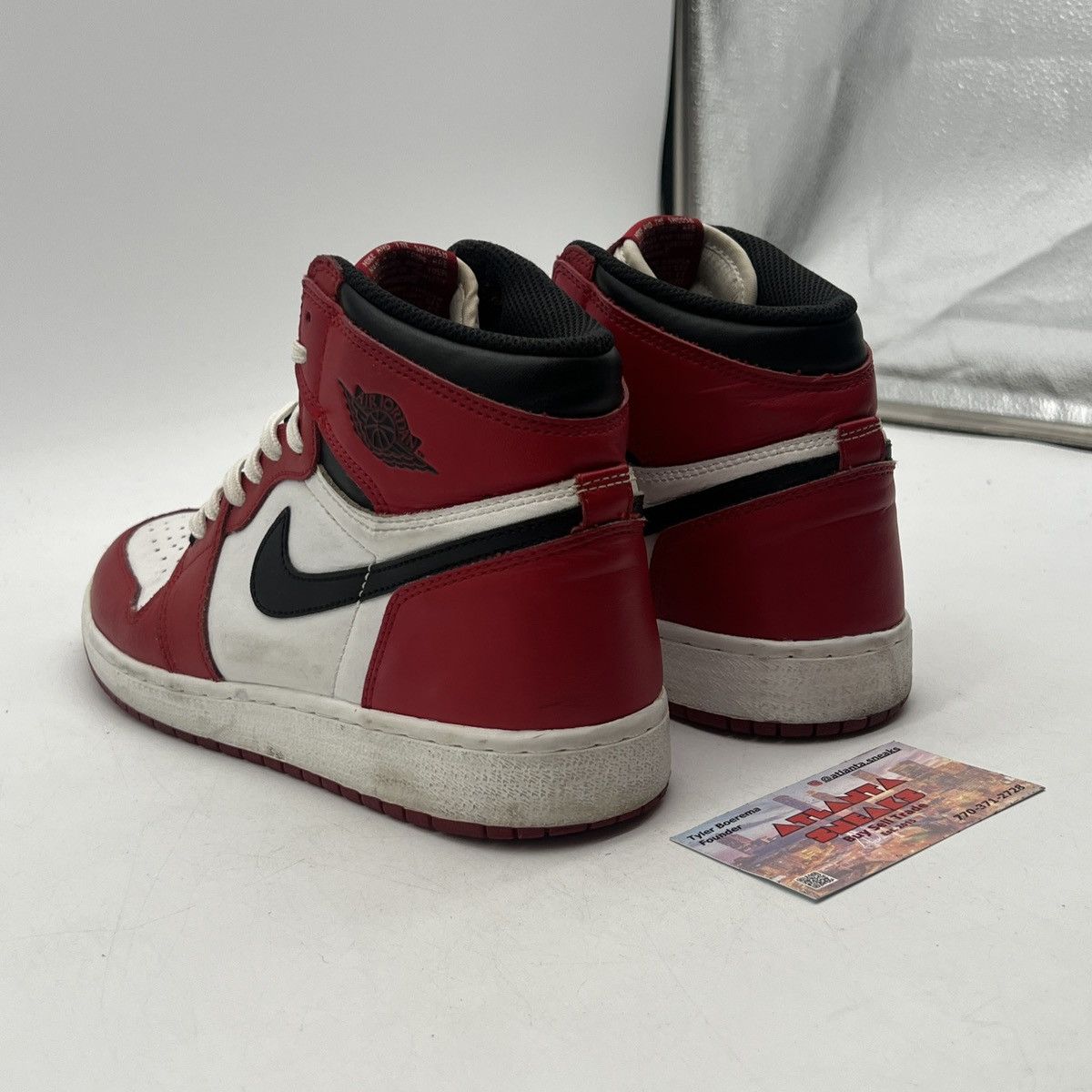 Nike Air Jordan 1 high Chicago Size US 7 / EU 40 - 4 Thumbnail