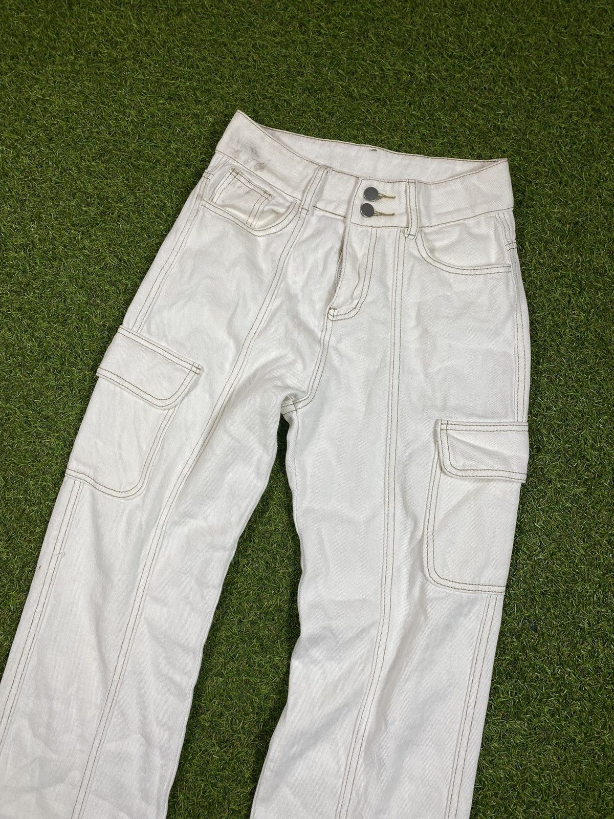 Japanese Brand × Vintage Vintage Y2K Japanese cargo pants jeans streetwear style Size 28" / US 6 / IT 42 - 2 Thumbnail