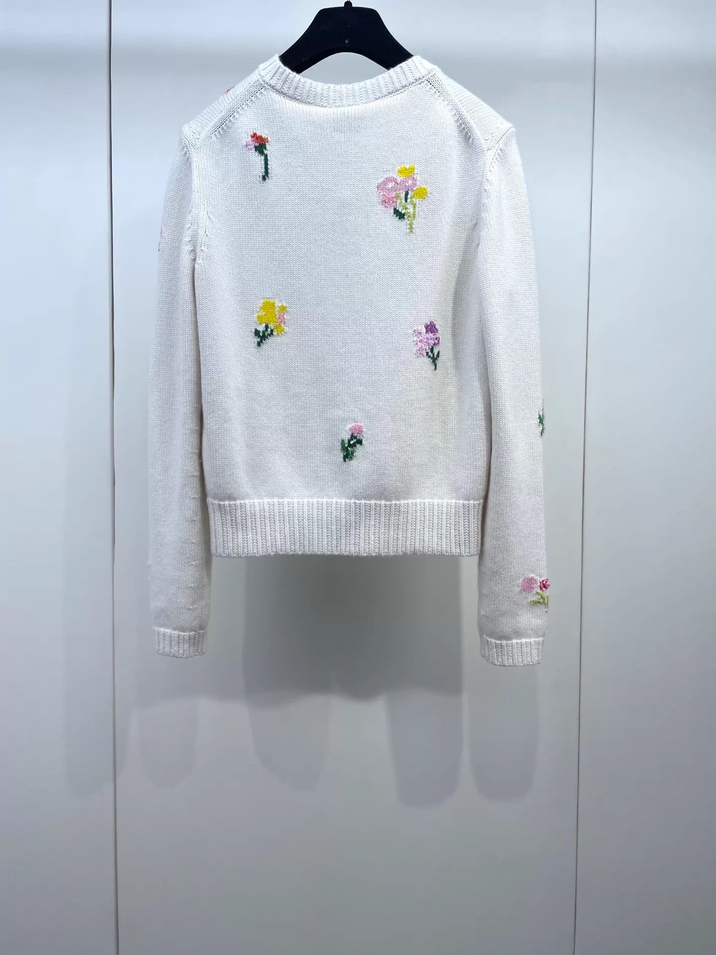 Chanel Chanel 26P Knit Jacquard Cardigan 38 99 New Size S / US 4 / IT 40 - 2 Thumbnail