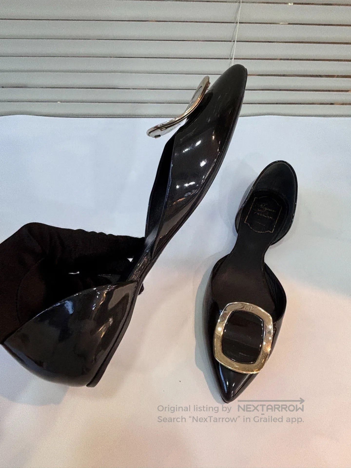 Roger Vivier RV Black Patent Leather Flats. Size US 5 / IT 35 - 3 Thumbnail