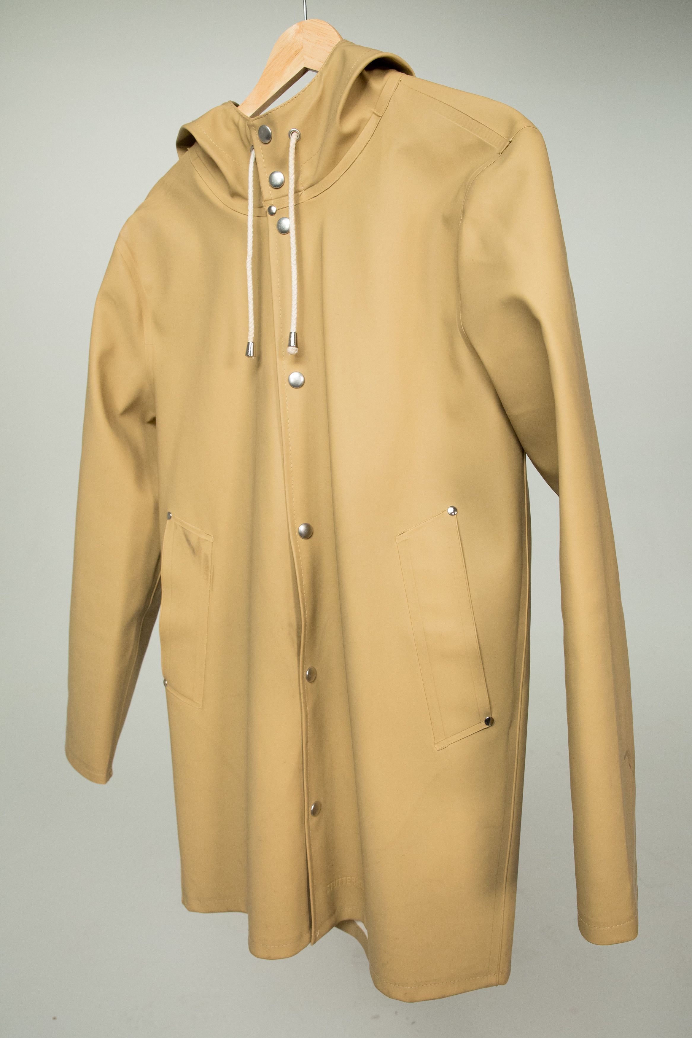 Stutterheim Stutterheim Stockholm Raincoat in Sand Size US S / EU 44-46 / 1 - 7 Thumbnail