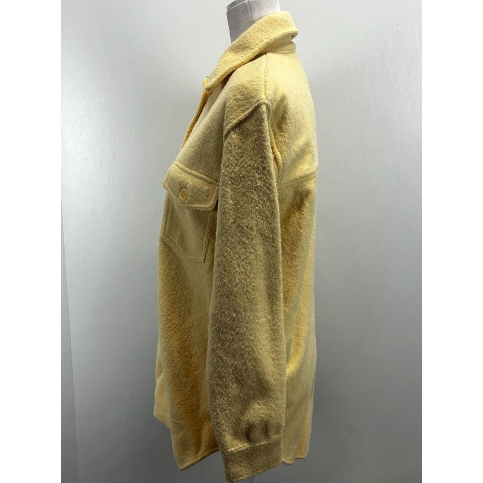 Joie VINTAGE Joie Button-Up Shirt Jacket Shacket Yellow Small Womens Fuzzy Size S / US 4 / IT 40 - 2 Thumbnail