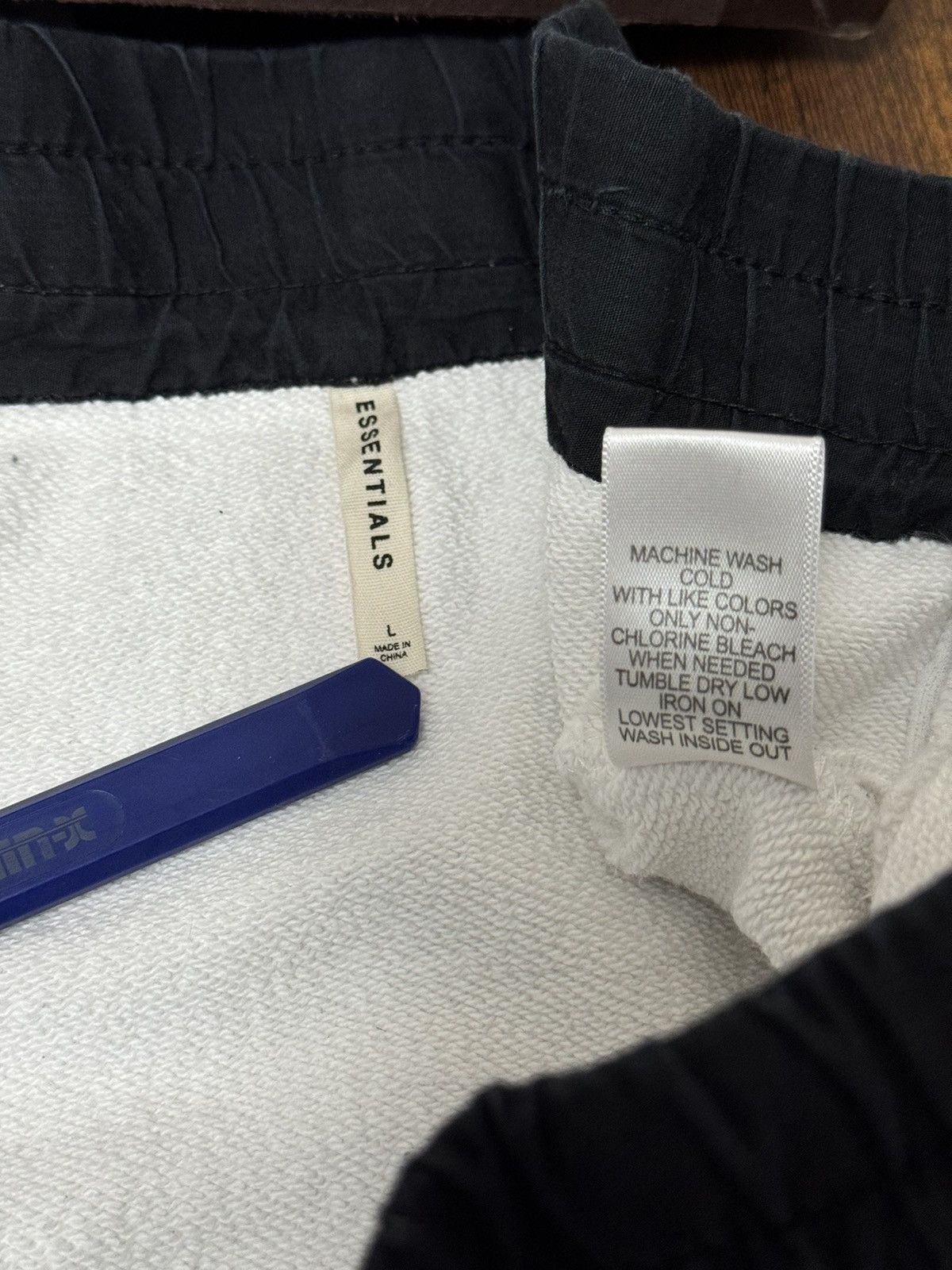 FOG 💥 OG FOG Fear of God Essentials Shorts SZ Large White Size US 34 / EU 50 - 12 Thumbnail