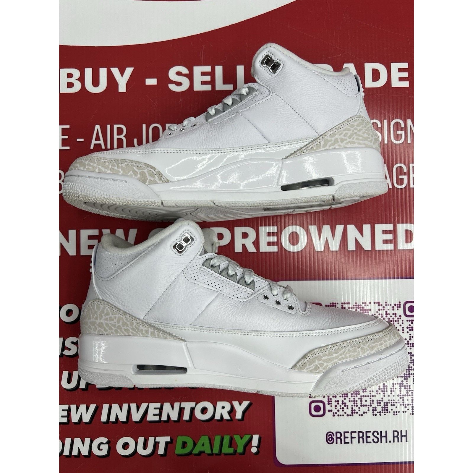 Jordan Brand Air Jordan 3 'Pure Money' Size 10.5, CT8532-111 Size US 10.5 / EU 43-44 - 4 Thumbnail