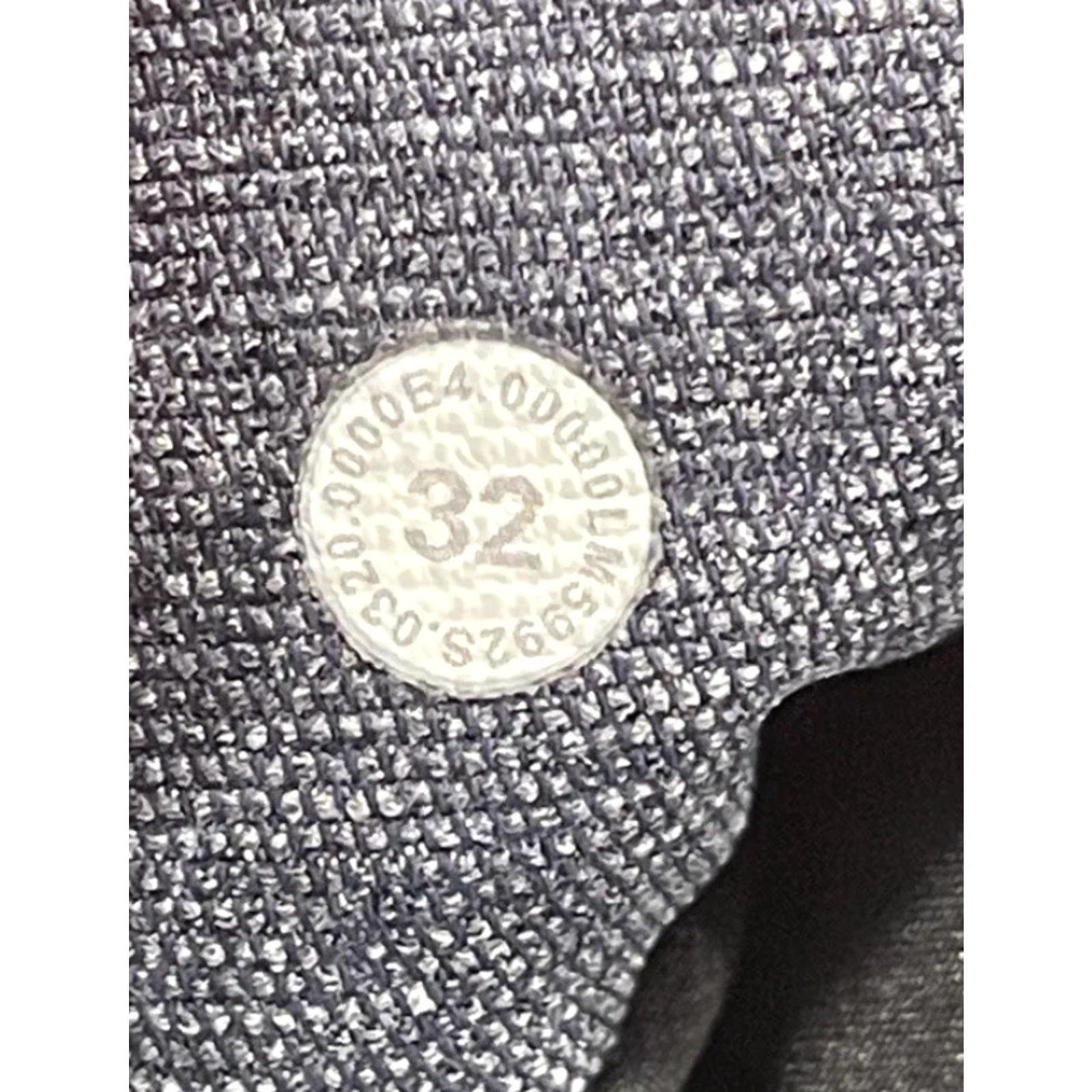 Lululemon Lululemon Pants Men 32 x 33 Slim Heathered Deep Navy Canvas Chino EUC Slimming Logo Casual Everyday Size US 32 / EU 48 - 7 Thumbnail