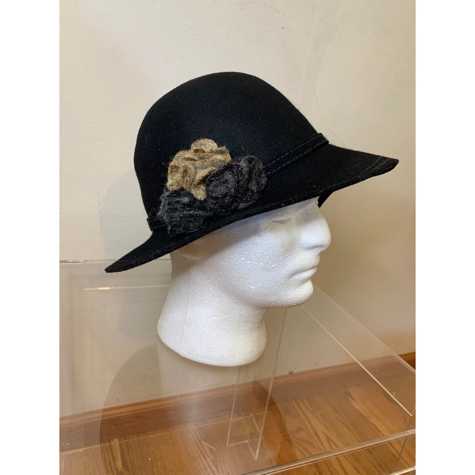 Other Black Fedora Hat with Flower Size ONE SIZE - 6 Thumbnail