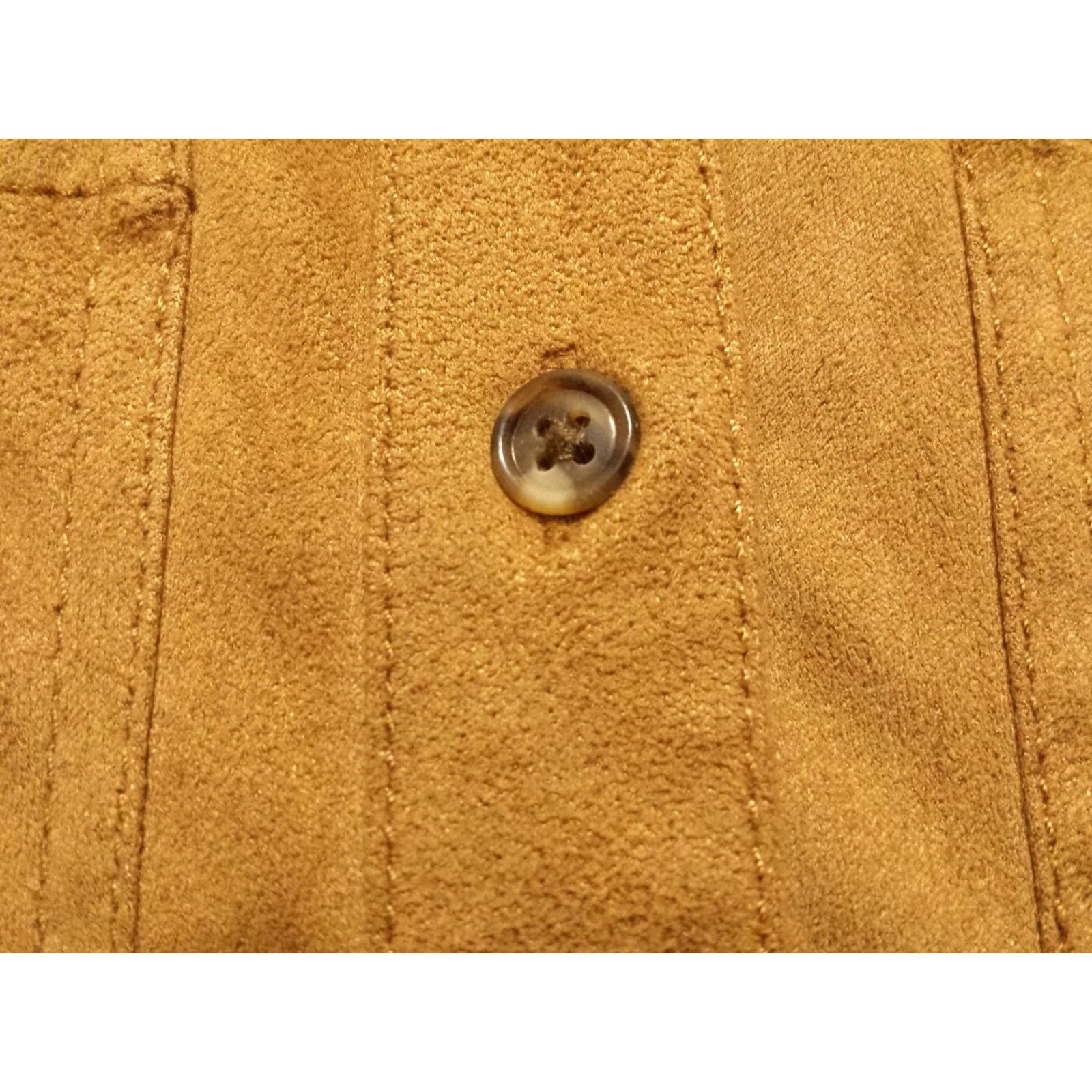 Chaps Chaps Shirt Long Sleeve Button-Front Solid Beige Velvet Polyester Adult Small Womens Button-Down Shirt Beige Velvet Polyester 90s Event? Size S / US 4 / IT 40 - 4 Thumbnail