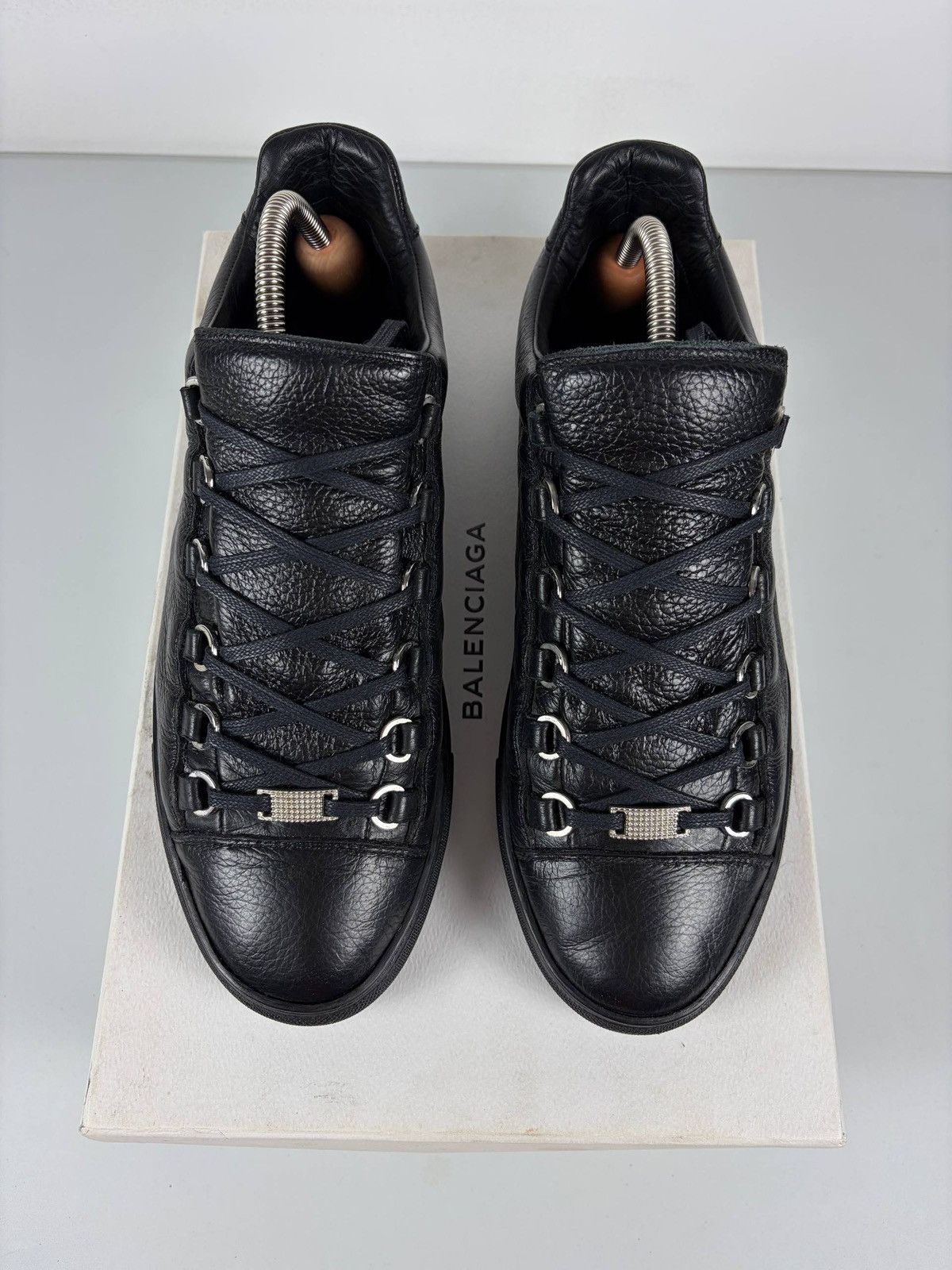 Balenciaga Balenciaga Arena Low Top Sneakers 41 | Grailed