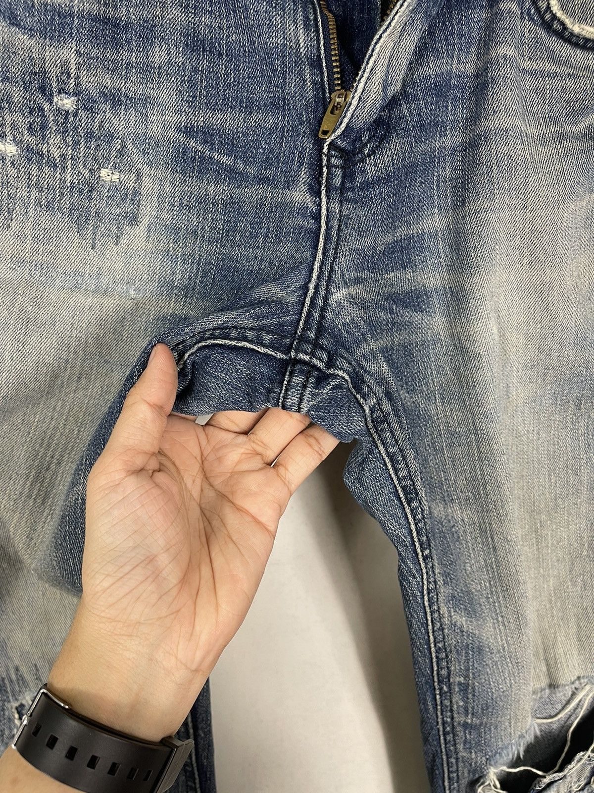 Edwin EDWIN EXCLUSIVE VINTAGE DISTRESSED JEANS Size US 30 / EU 46 - 9 Thumbnail