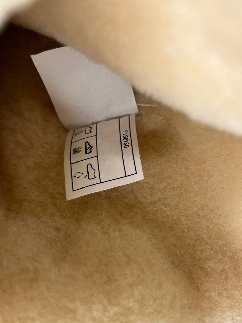 Ugg × Y/Project Y/Project x Ugg Triple Cuff Boots FW18 (0529) Size US 6 / IT 36 - 8 Thumbnail