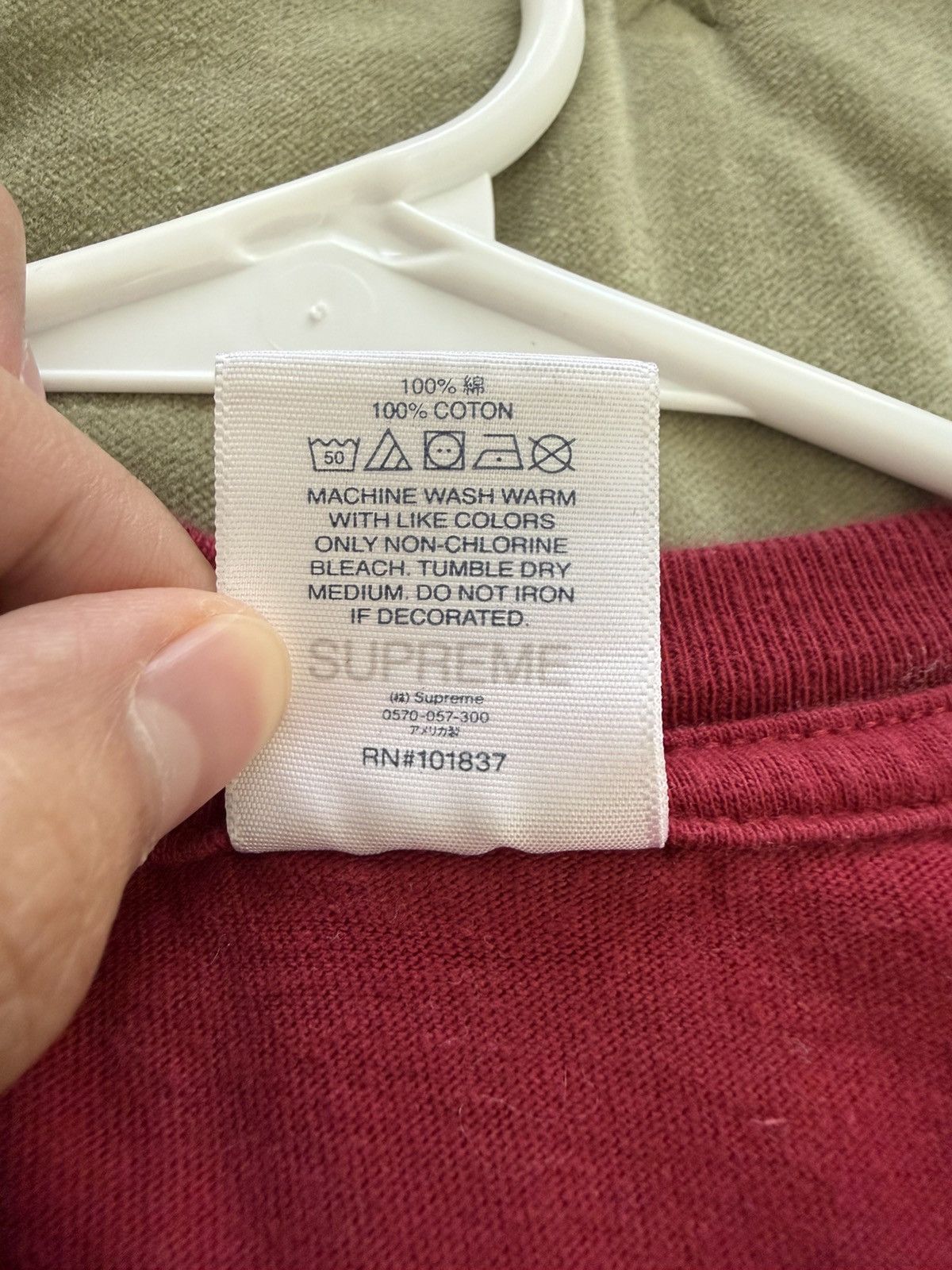Supreme Supreme Catwoman Tee Cardinal Size US L / EU 52-54 / 3 - 4 Thumbnail
