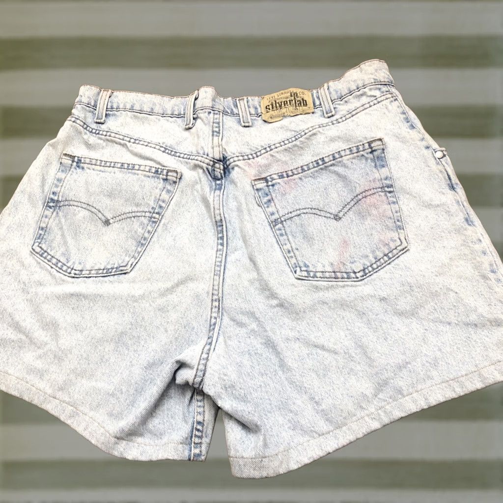 Levi's VTG Levi's Silver Tab Shorts 90s Denim Men Size 38 Relaxed High Rise 5-Pocket Blue Vintage Size US 37 - 1 Thumbnail