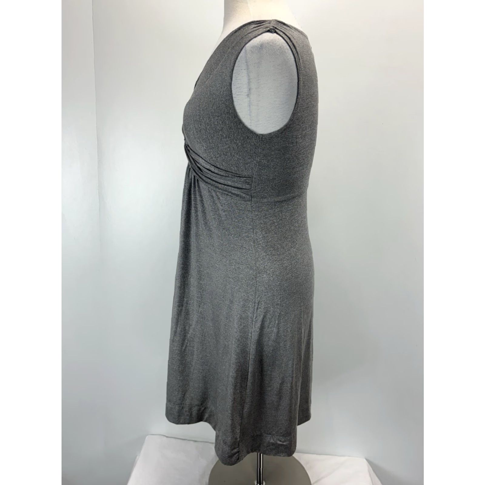 Vintage Soma Twist Front Dress XS Xsmall Grey Short Sleeveless Jersey Stretch Comfort - A-Line, V-Neck, Pullover, Solid, Casual, Travel, Jersey Size XS / US 0-2 / IT 36-38 - 2 Thumbnail