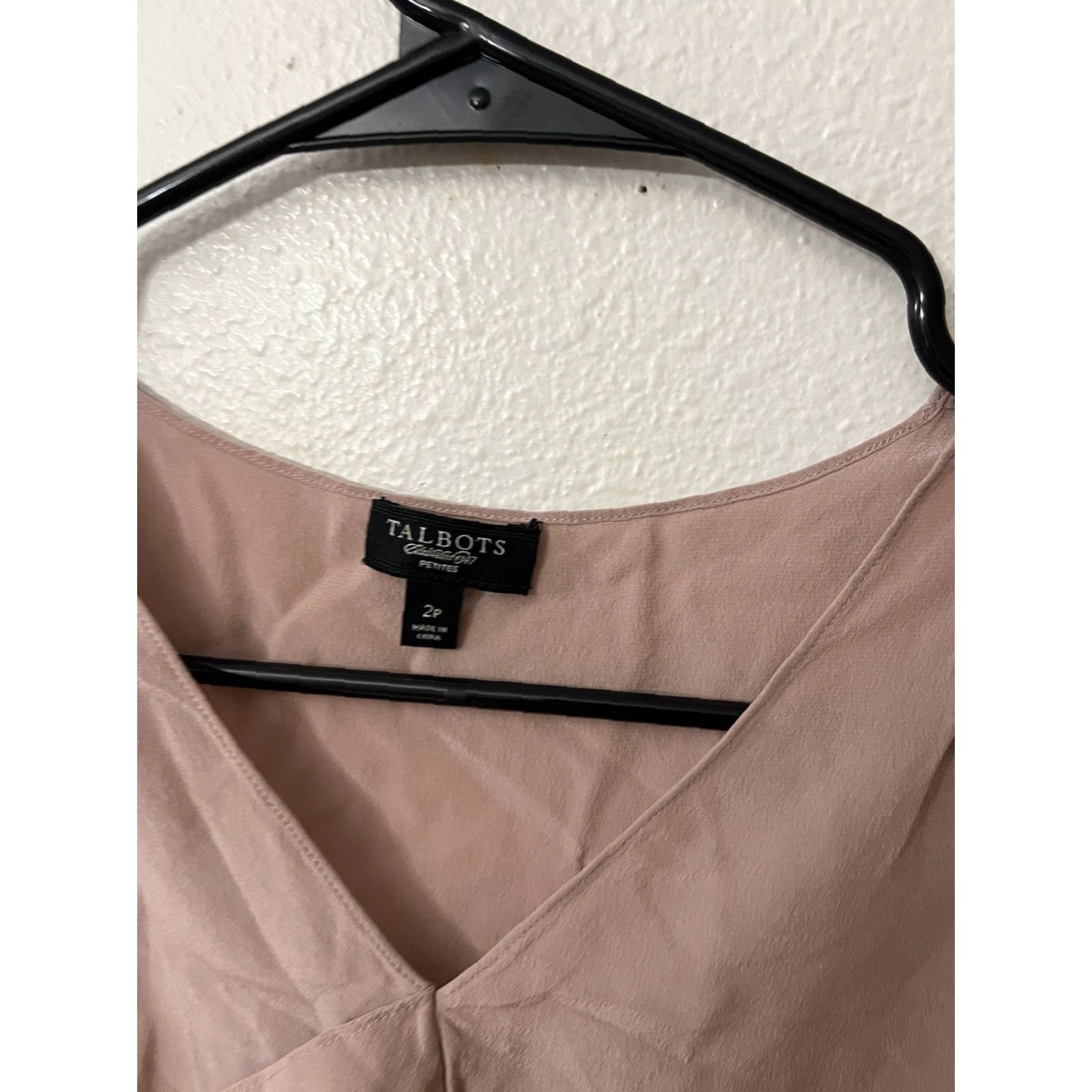 Talbots VINTAGE Talbots Silk Blouse Women 2P Sleeveless Pink Sheer V-Neck All Seasons Designer Size XS / US 0-2 / IT 36-38 - 2 Thumbnail