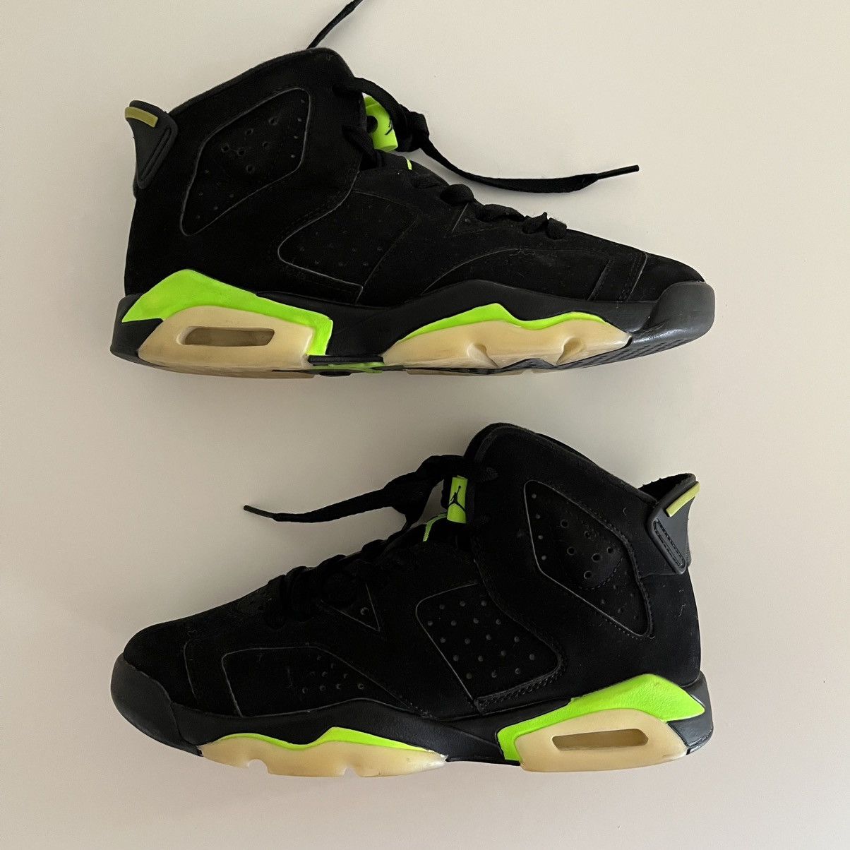 Jordan Brand Jordan 6 Electric Green Size US 6 / EU 39 - 1 Thumbnail