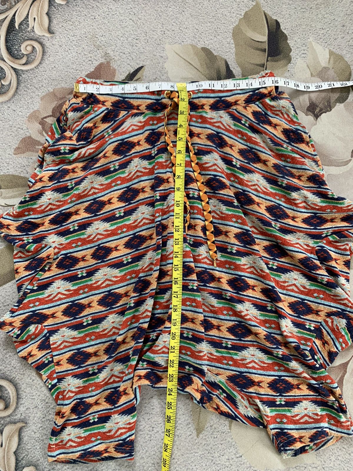 Issey Miyake Cozy Art Native Rare Design Mercibeaucoup Crop Pants Size US 32 / EU 48 - 8 Thumbnail