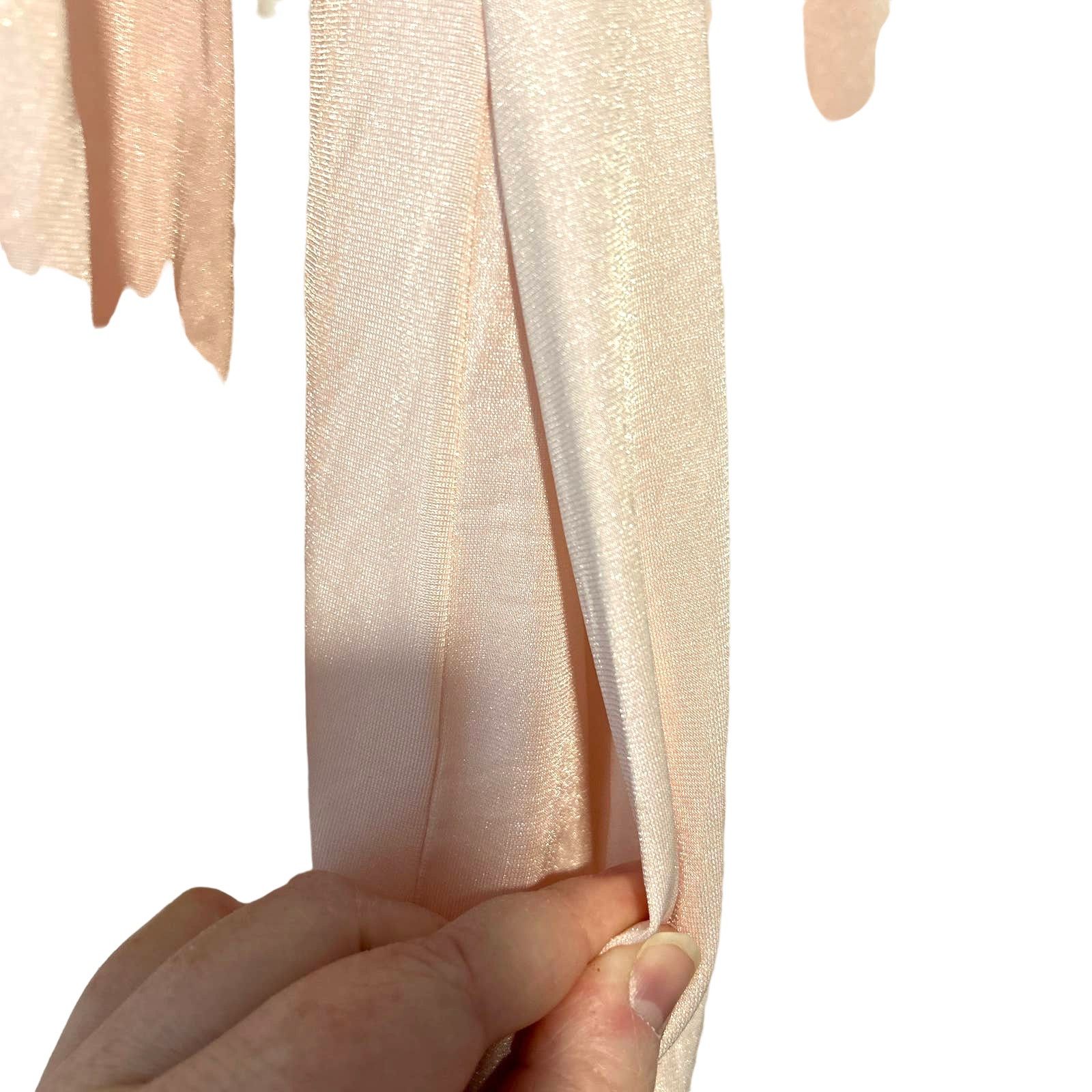 Avon Celli Softness Avon Vintage Pink Lace Long Sleeved Robe M/L 1980 Size ONE SIZE - 4 Thumbnail