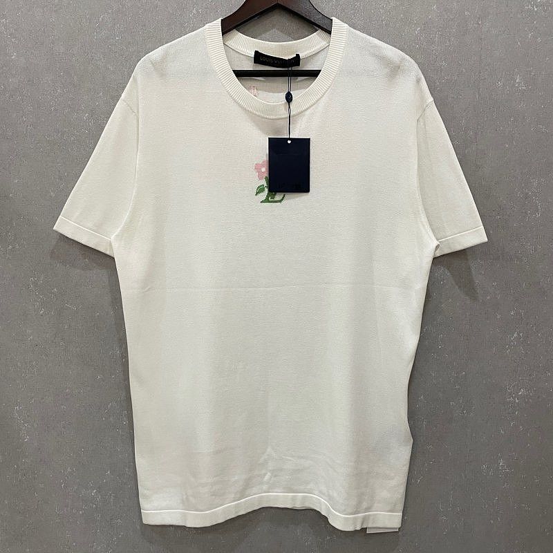 Louis Vuitton Louis Vuitton x Tyler Floral Logo T-Shirt Size L Size US L / EU 52-54 / 3 - 1 Thumbnail
