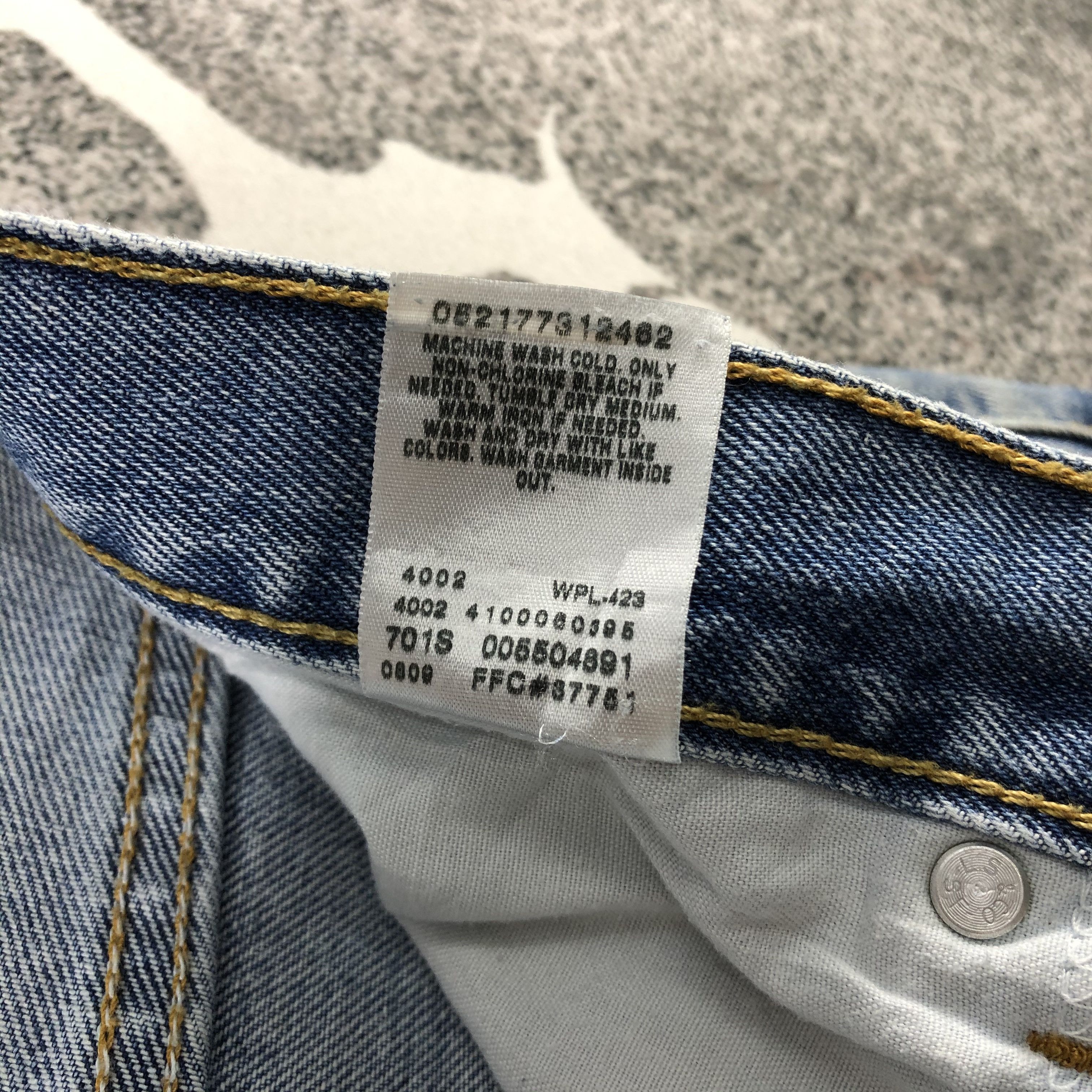 Levi's Vintage Levis 550 Jeans Relaxed Fit Denim KJ1023 Size US 36 / EU 52 - 15 Thumbnail