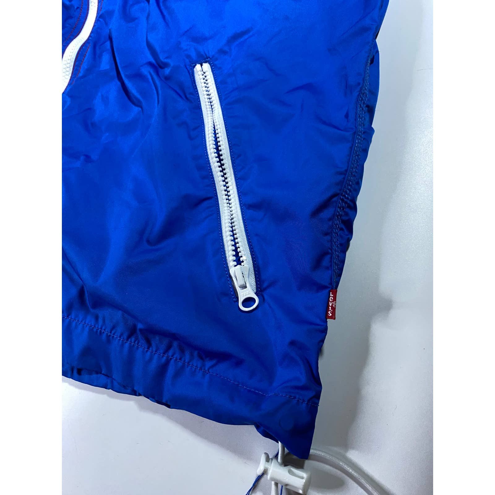 Levi's Olympic Torch Relay Windbreaker Size Medium