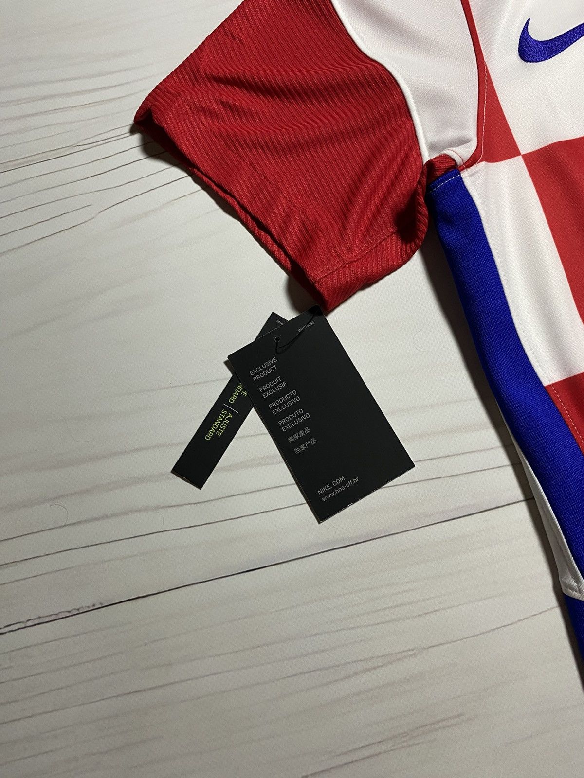 Nike NEW Nike Croatia 2020 home Soccer football y2k t shirt Size US S / EU 44-46 / 1 - 8 Thumbnail