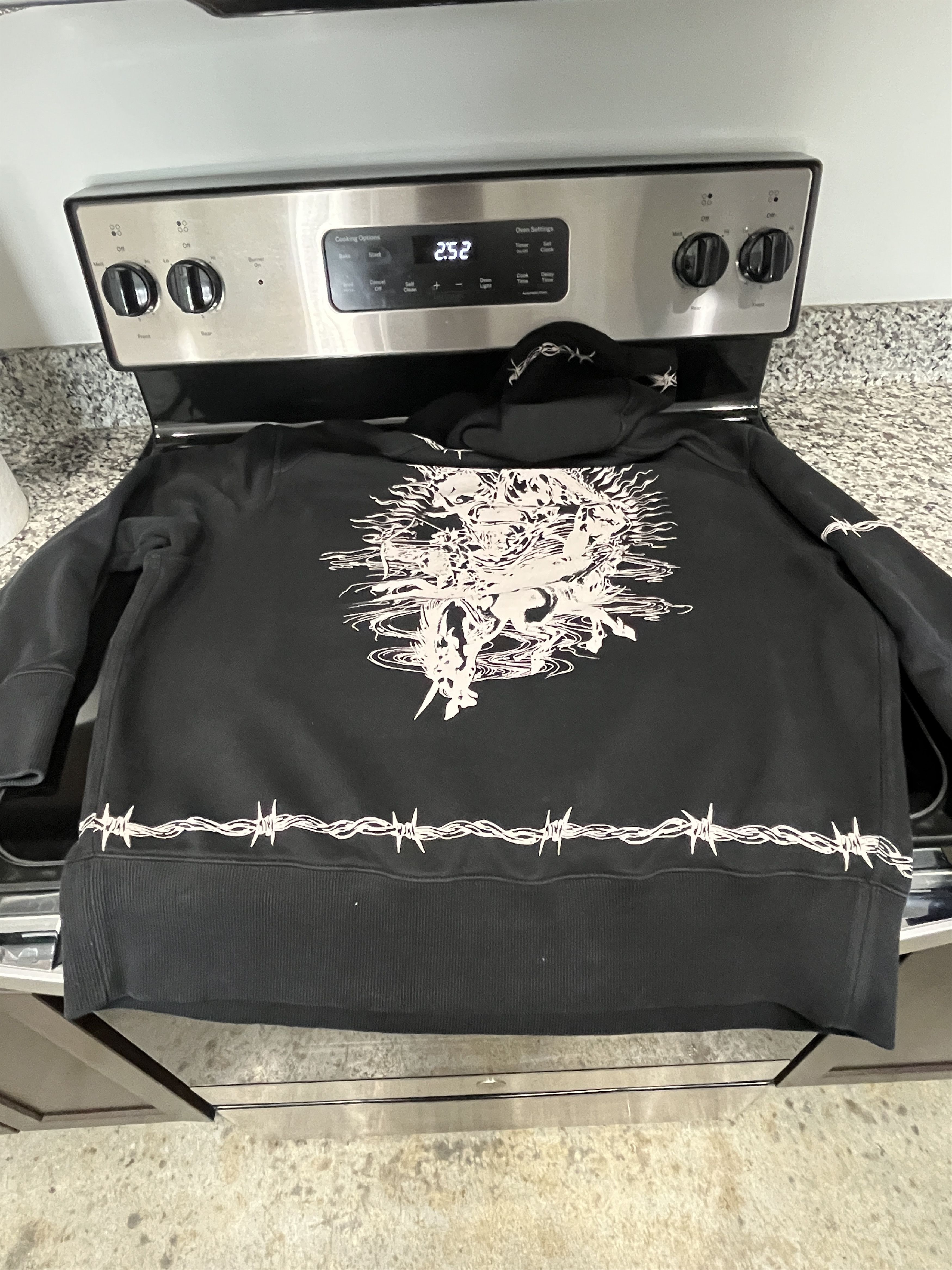 Givenchy Givenchy FW21 Barbed Wire Eagle Gothic Destroy Lonely Hoodie Size US M / EU 48-50 / 2 - 3 Thumbnail