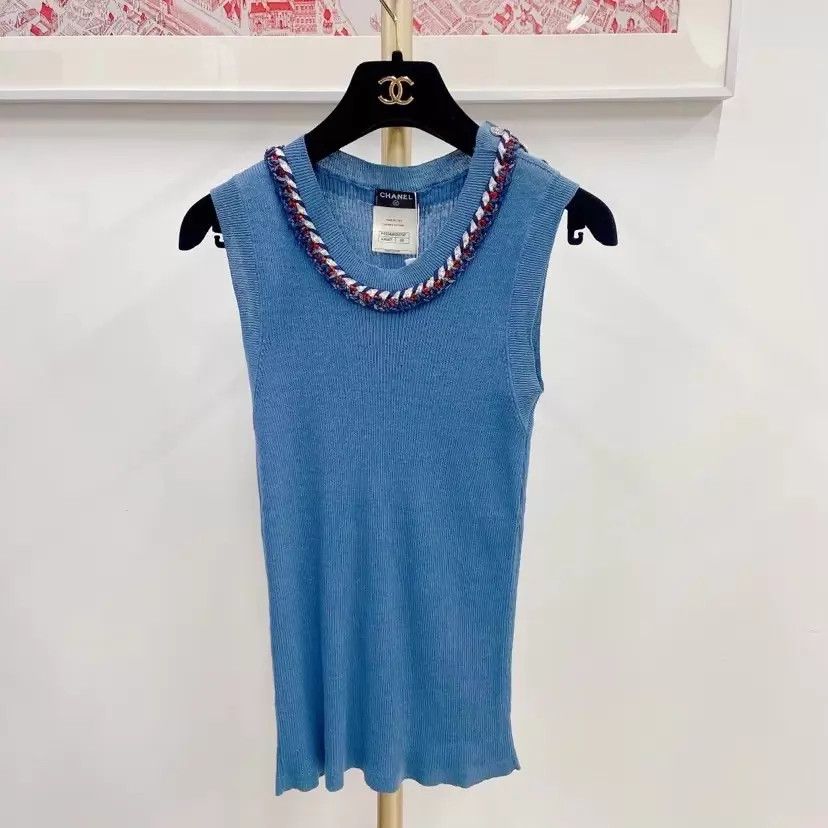 Chanel Chanel blue sleeveless top F40 Size M / US 6-8 / IT 42-44 - 1 Thumbnail