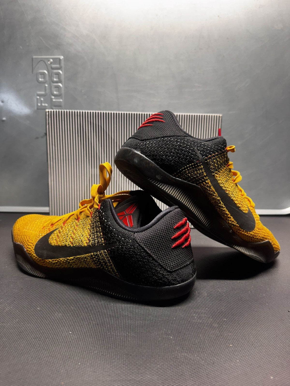 Nike Kobe Xl Elite Low Size US 10 / EU 43 - 1 Thumbnail