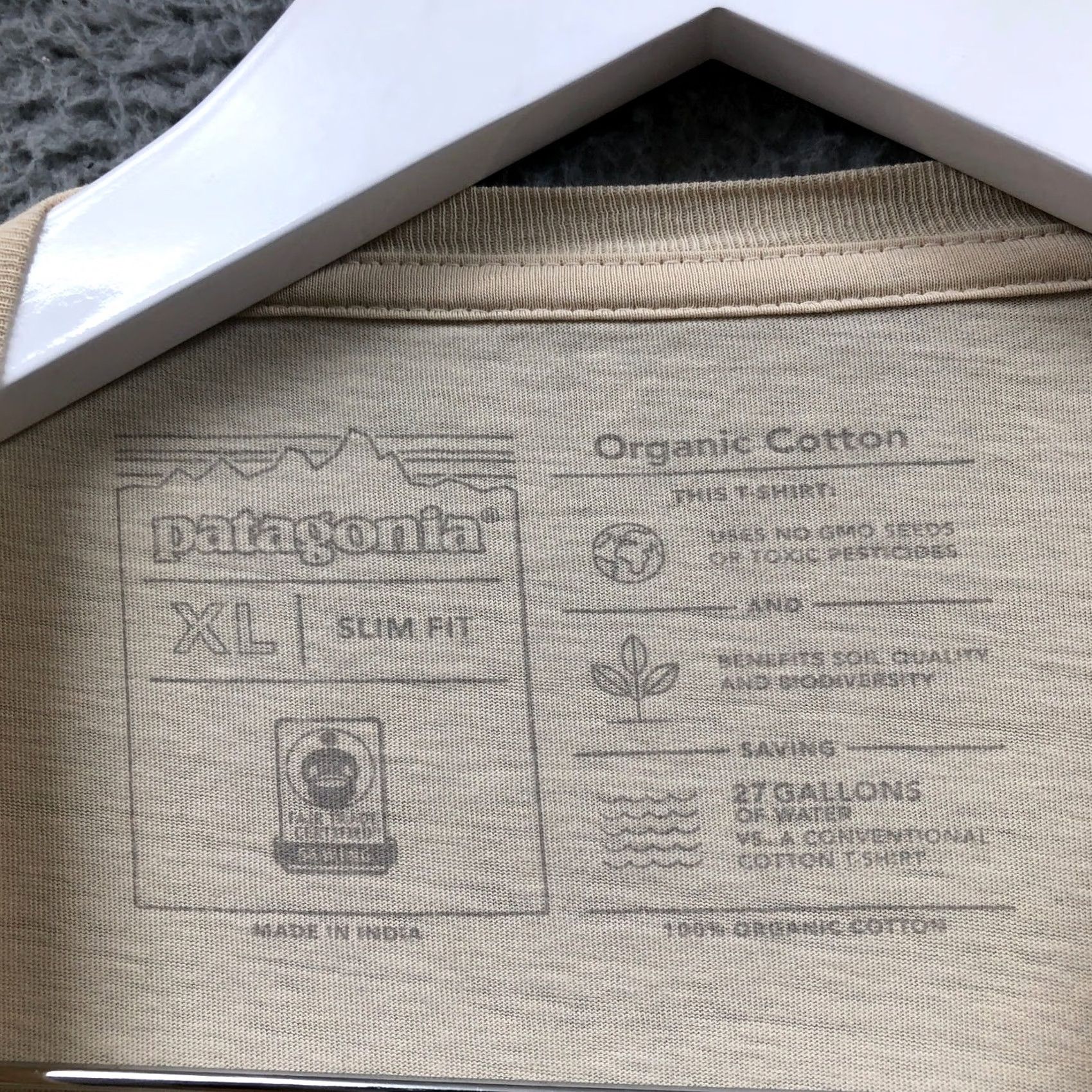 Patagonia Patagonia T-Shirt Mens XL Tan Fitz Roy Bear Logo Organic Cotton Slim Fit Crew Neck Short Sleeve Graphic Logo Vintage: No Size US XL / EU 56 / 4 - 3 Thumbnail