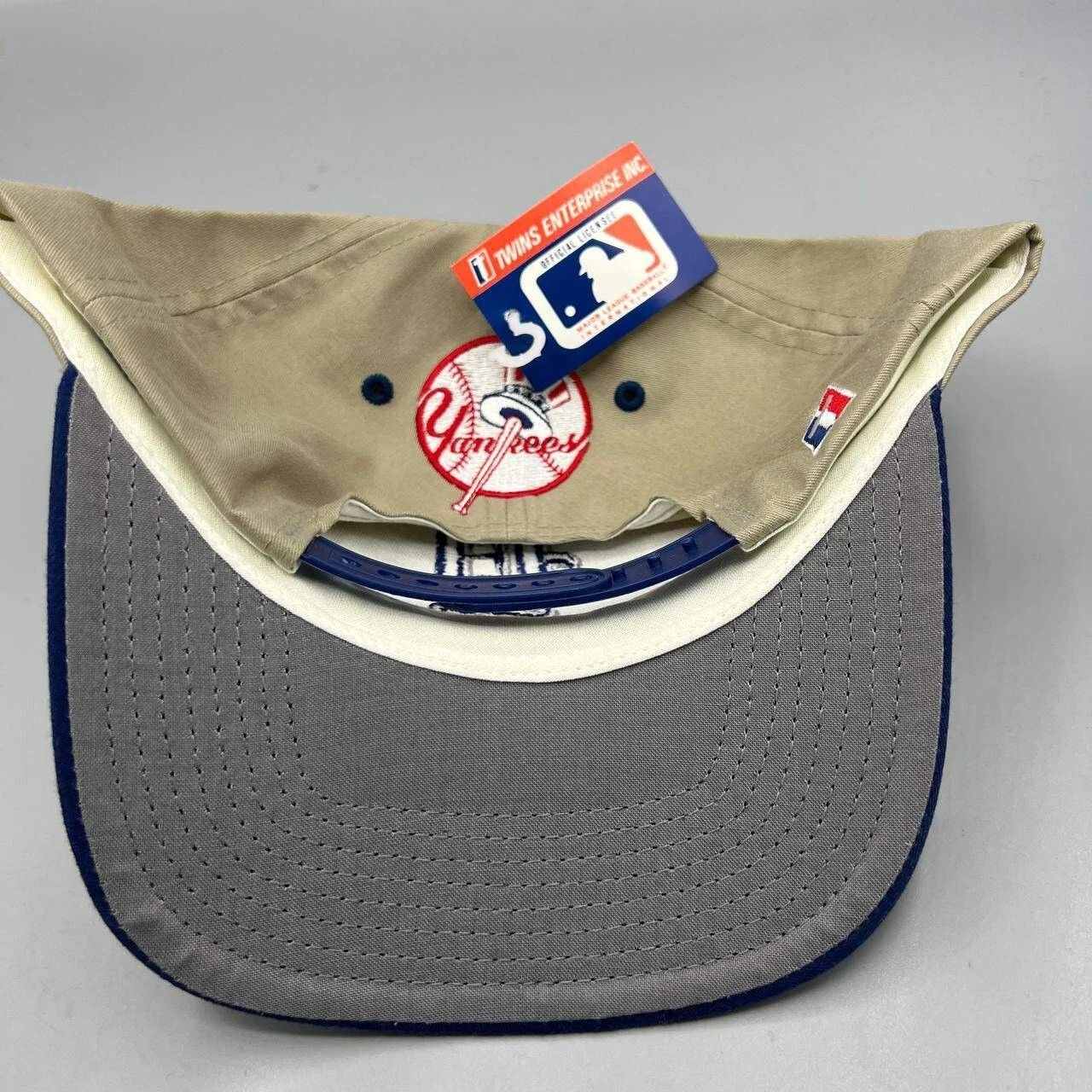 Twins Enterprise Inc. × Vintage New York Yankees Hat Men Twins Enterprise MLB Snap Back Cap Size ONE SIZE - 3 Thumbnail