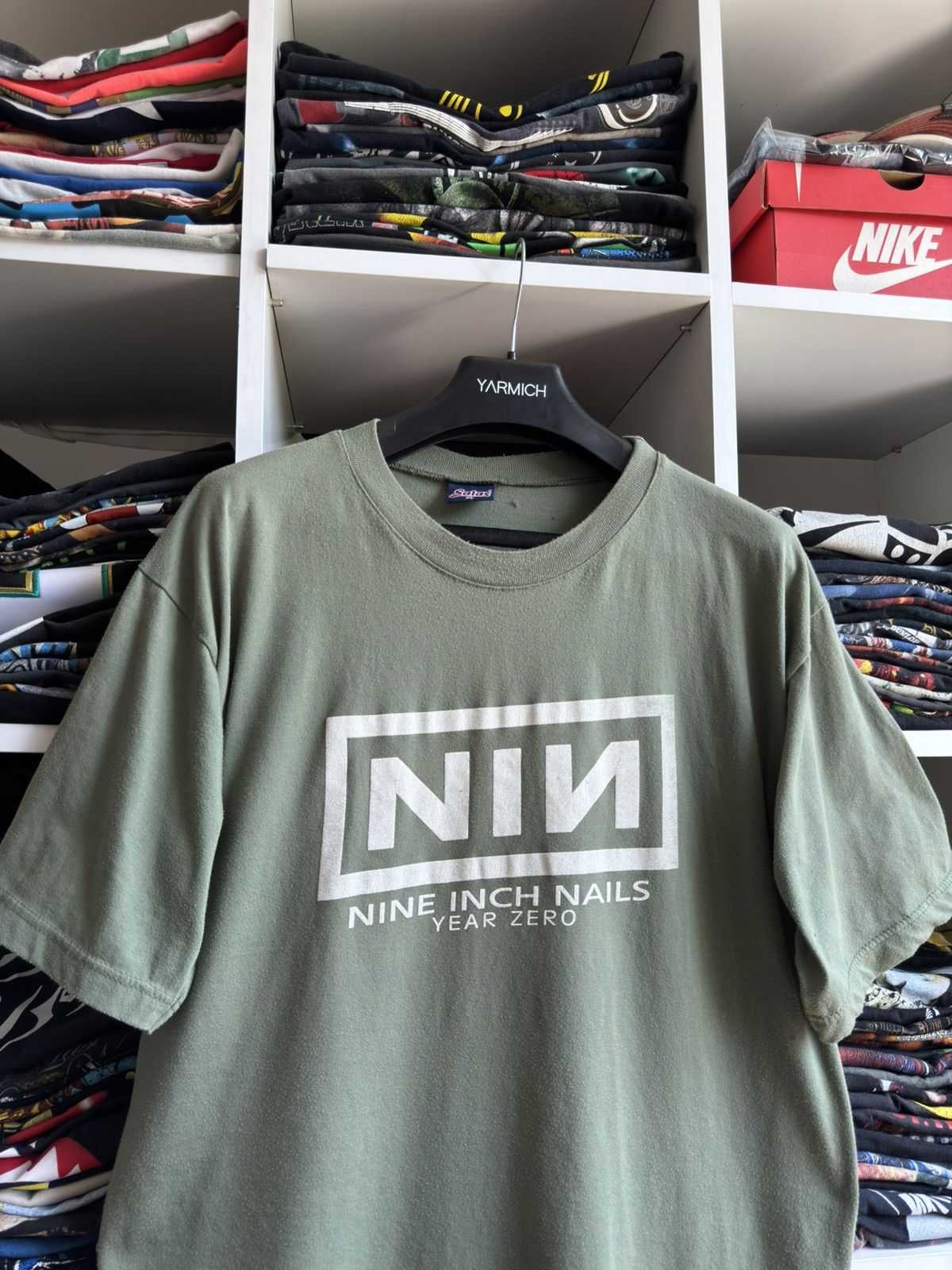 Band Tees Vintage 2006 Nine Inch Nails Year Zero Band Tee Size US L / EU 52-54 / 3 - 3 Thumbnail