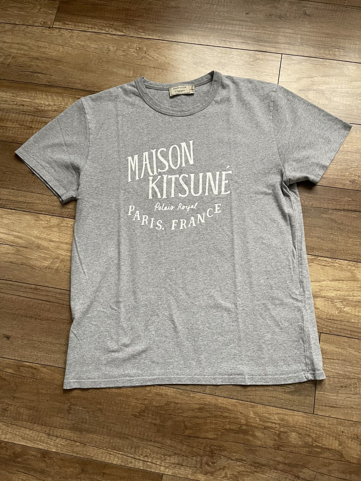 Maison Kitsune Maison Kitsune Paris France Big Logo T-Shirt Tee Size US L / EU 52-54 / 3 - 2 Thumbnail