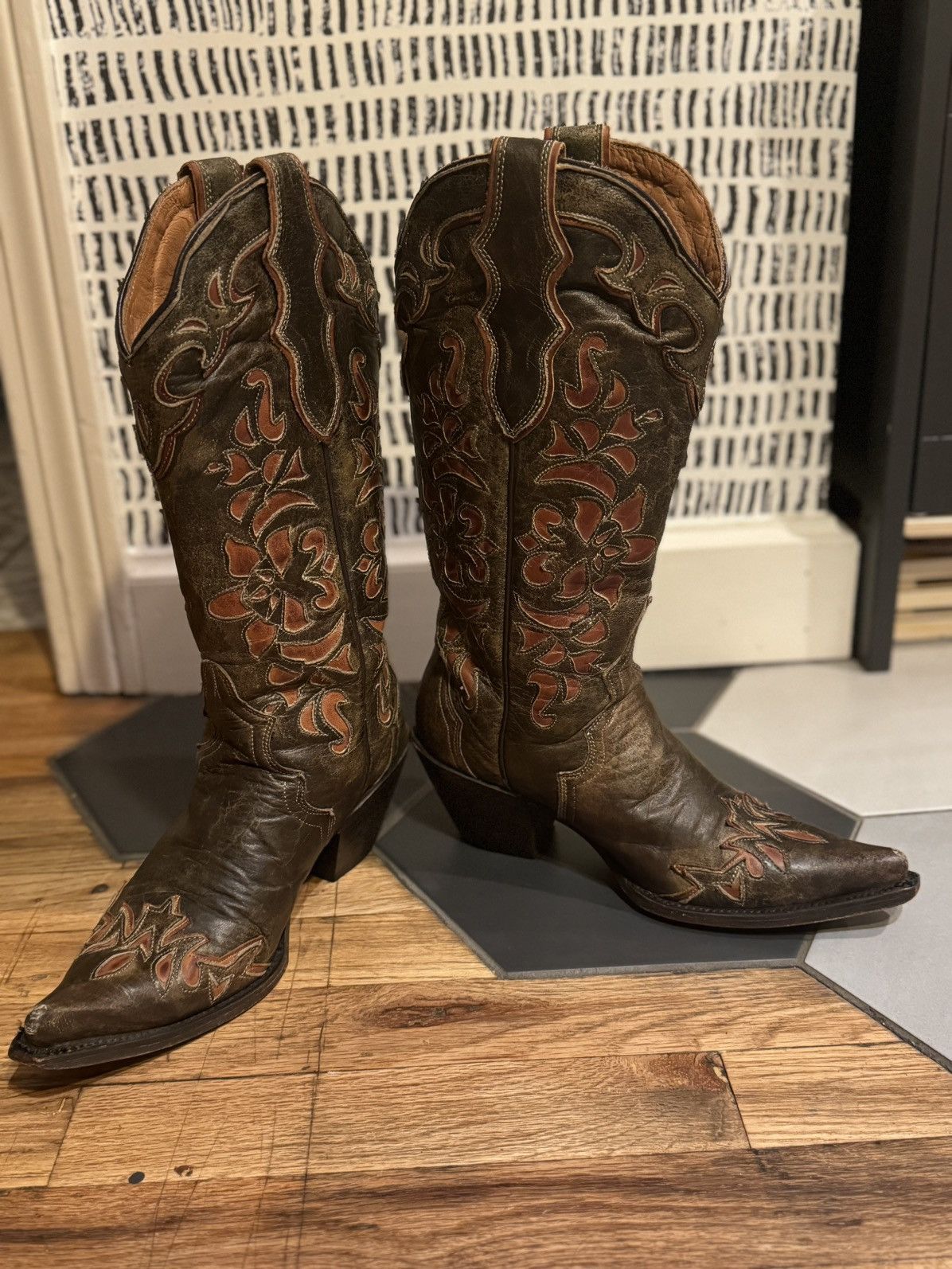 Stetson Stetson Cowboy Cowgirl Boots Leather Hand Stitched Floral 7B Size US 7 / IT 37 - 10 Thumbnail