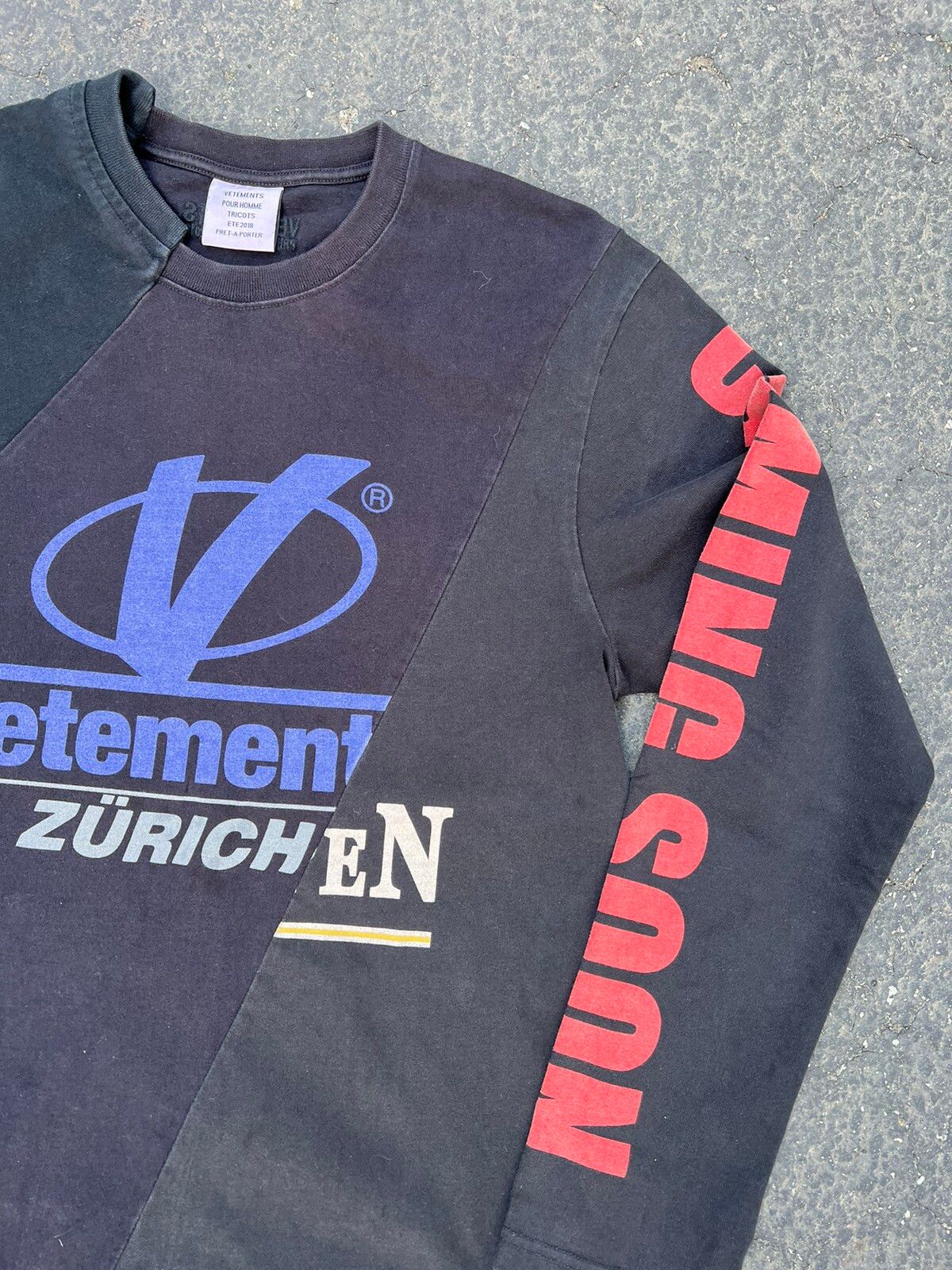 Vetements Vetements SS18 Zurich Reconstructed Long Sleeve Size US S / EU 44-46 / 1 - 2 Preview