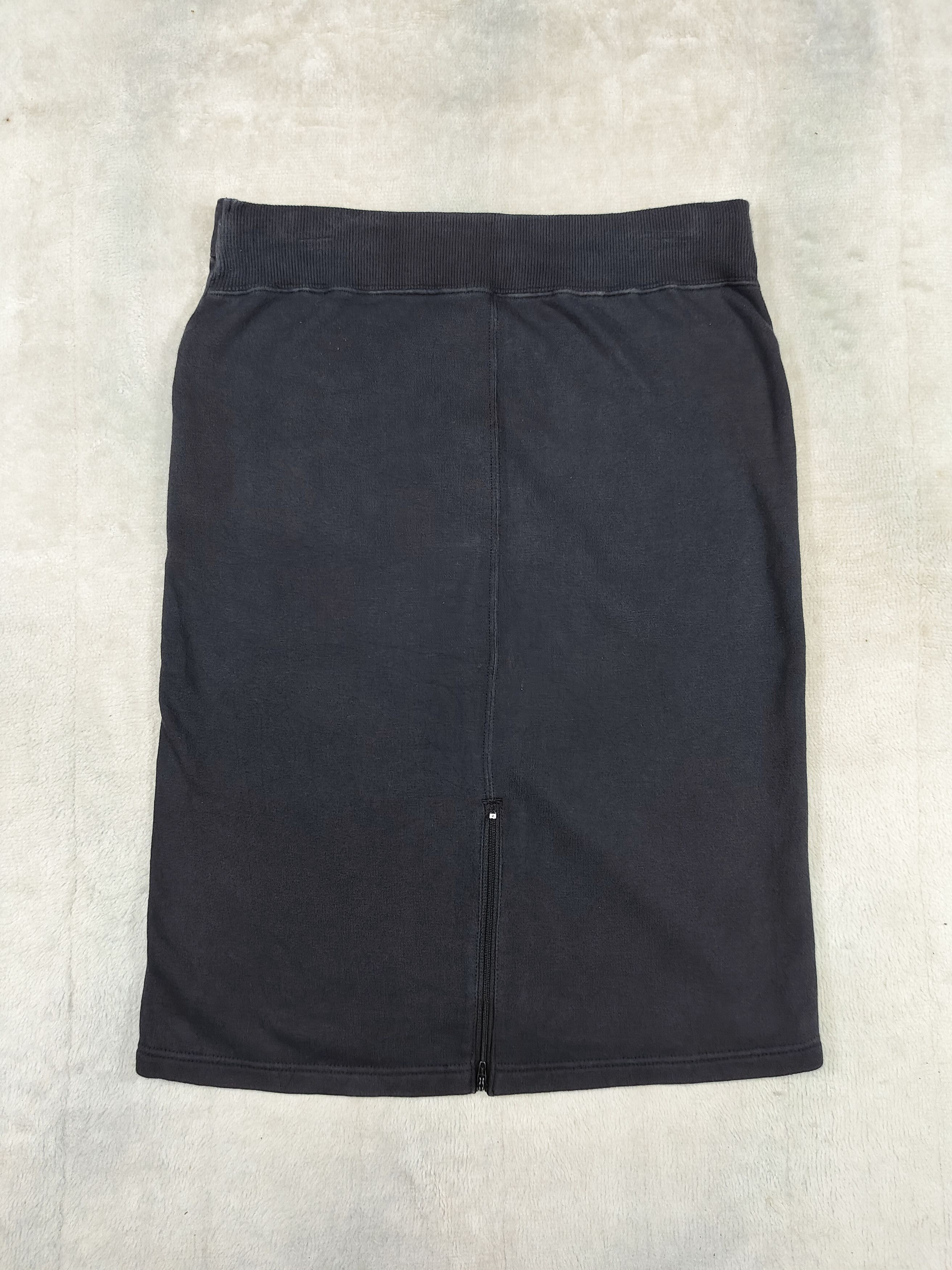 Frapbois Frapbois 🇯🇵 Hybrid Dark Wash Utility Front Pocket Skirt Size 32" / US 10 / IT 46 - 2 Thumbnail