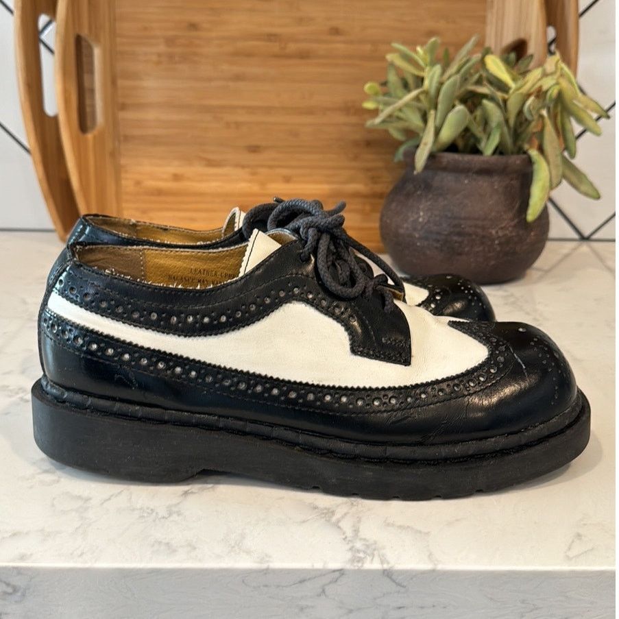 Other Vintage 90s black white rockabilly wing tipped brogue oxford Size US 9 / EU 42 - 3 Thumbnail