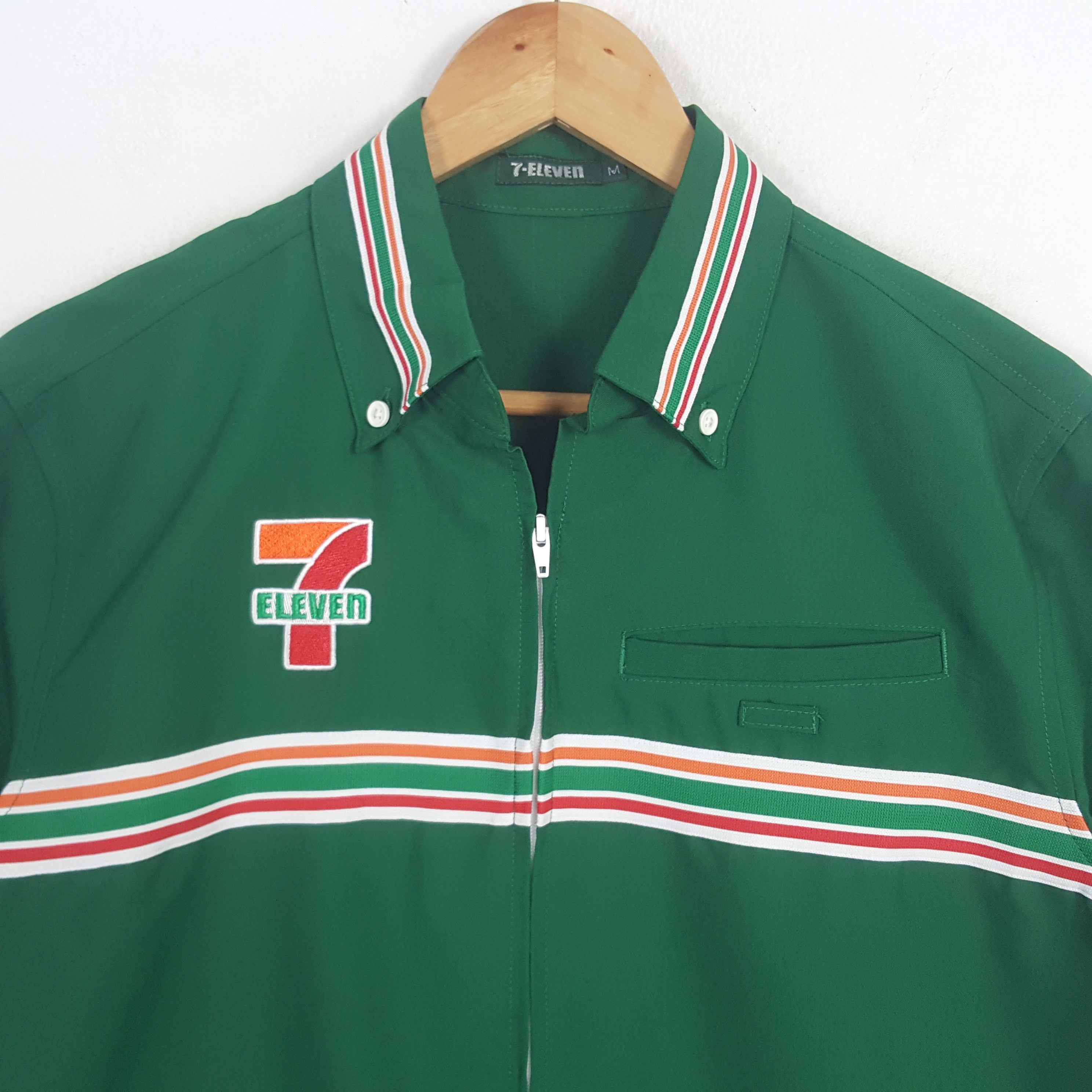 Japanese Brand × Vintage Vintage 7 Eleven Japanese Brand Staff Jacket Size US M / EU 48-50 / 2 - 2 Thumbnail