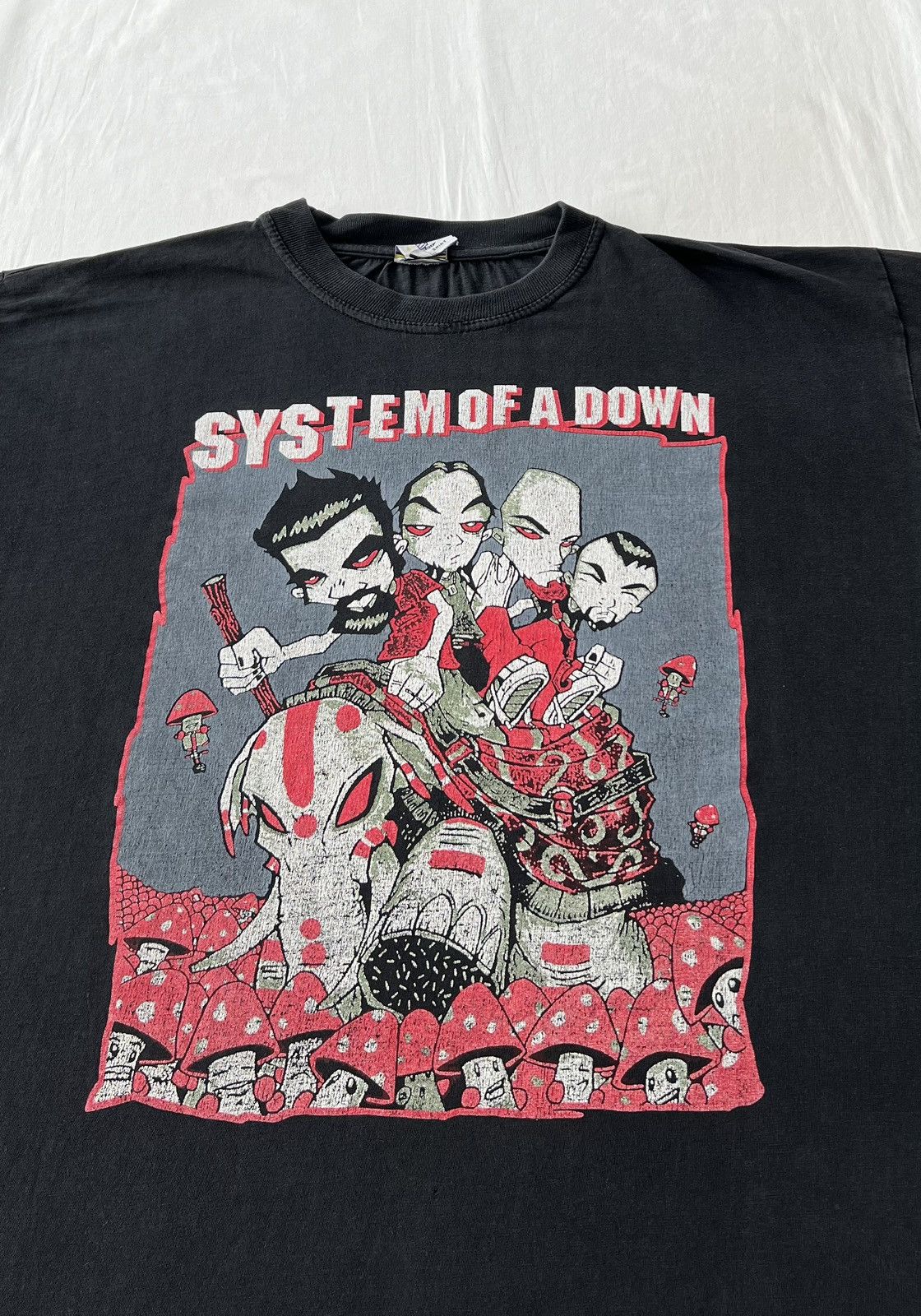 Band Tees Vintage 2000s System of a Down SOAD Mushroom Elephant Tshirt Size US M / EU 48-50 / 2 - 5 Thumbnail